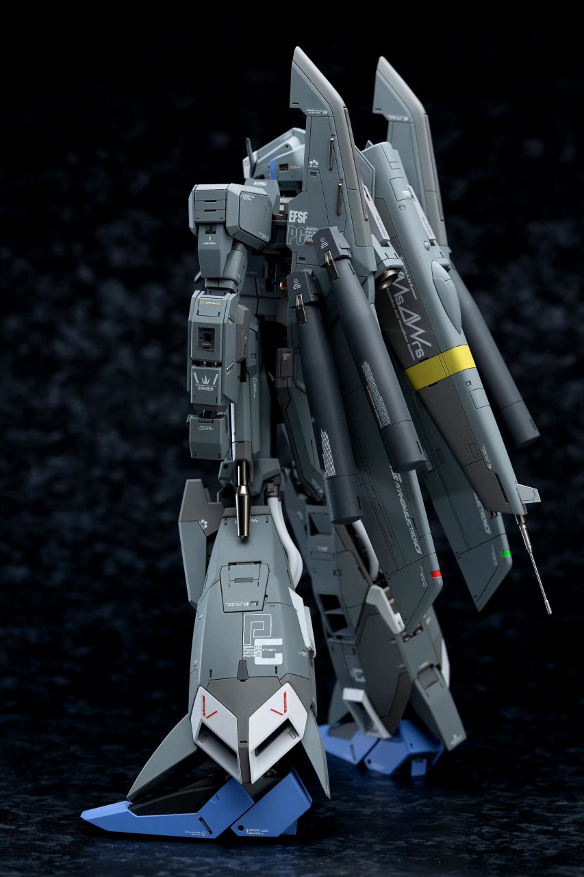 模型欣赏:机动战士高达 前哨战 z-plus c1,by 鴨桃雪 kamomoyuki.