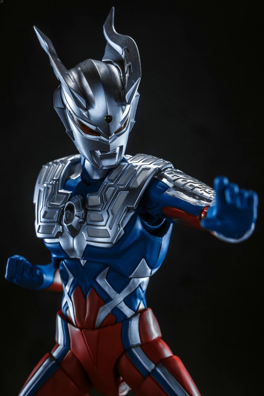 模型欣赏:ccstoys 赛罗奥特曼,by junepop.#动漫# #模型# #奥特曼