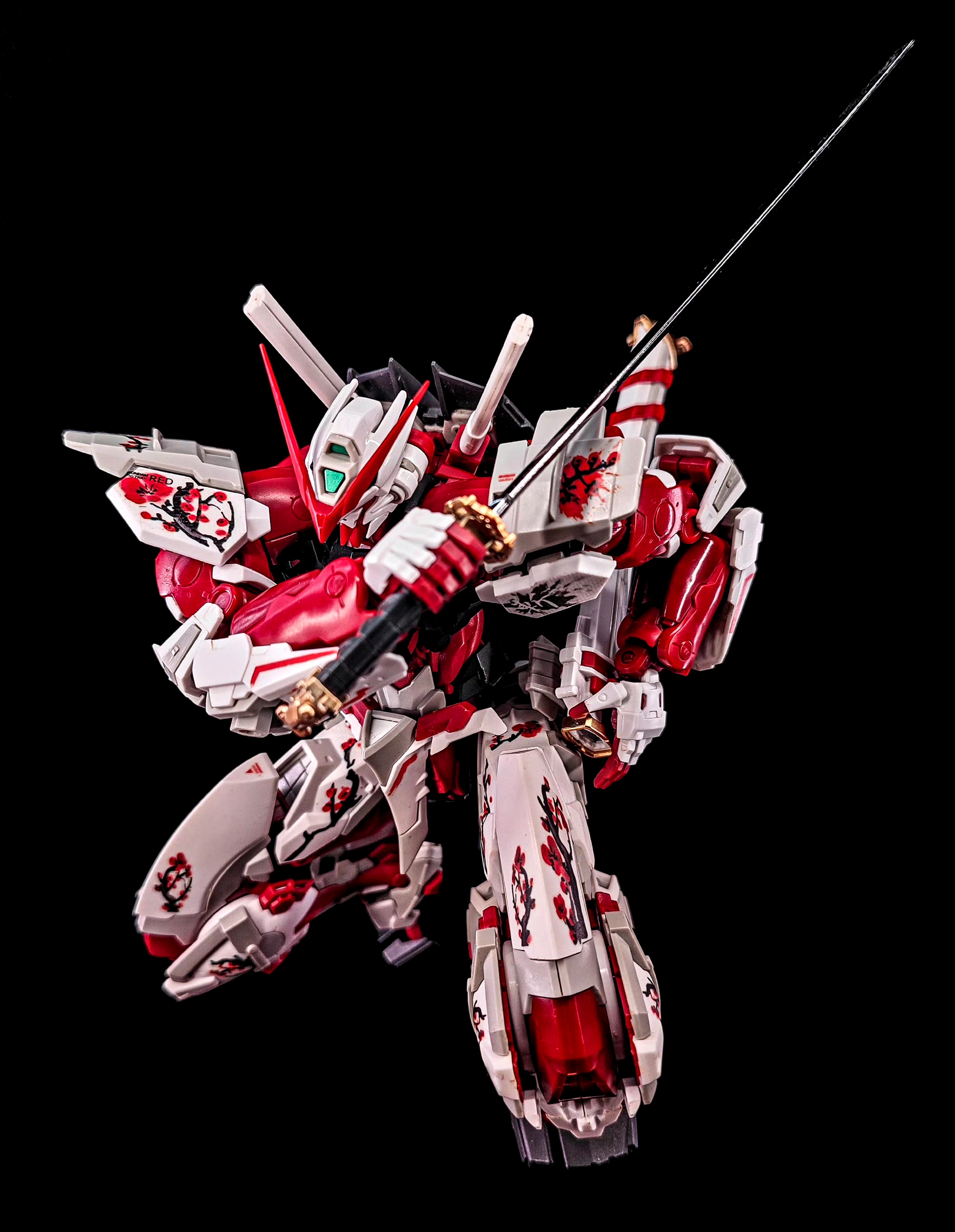 模型欣赏:hirm 红异端,原版成品骨架的关节紧实度和生涩感超乎想象