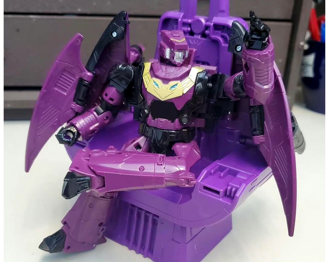 模型欣赏:孩之宝变形金刚 遗产进化系列 矿工威震天和议员蝙蝠精