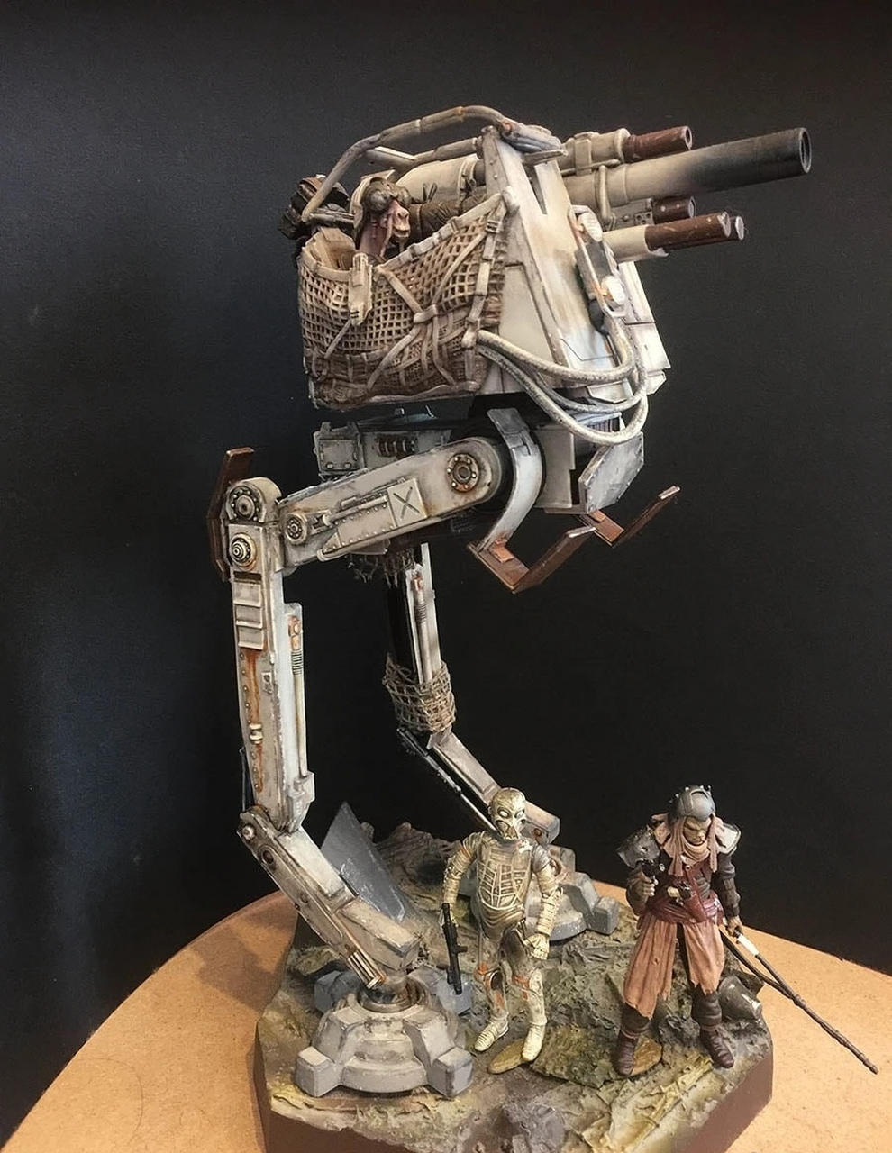 模型欣赏:星球大战 at–st步行机改造版.#动漫# #模型# #星球大战