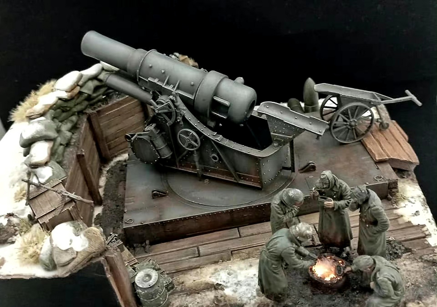 军模欣赏:德国skoda m1916 305mm 榴弹炮阵地场景模型.