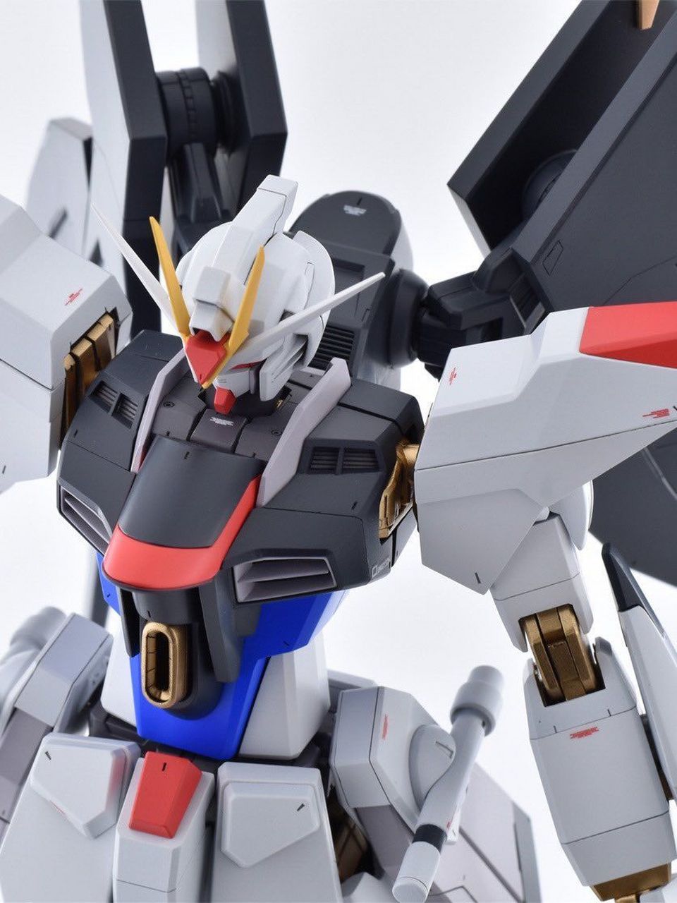 模型欣赏:岛国模型师改造的机动战士高达seed destiny mg 强袭自由