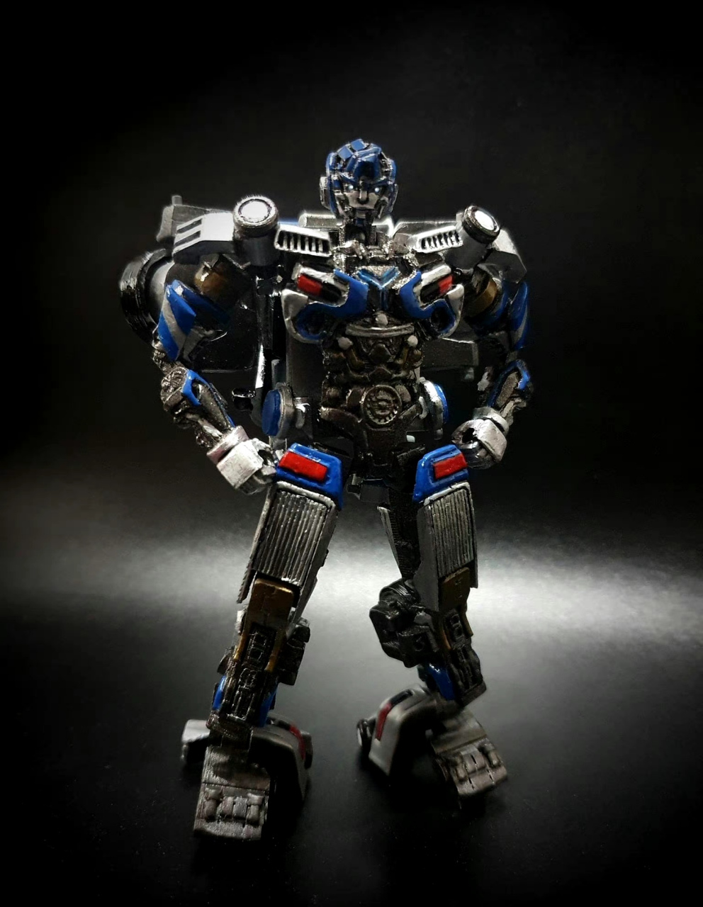 模型欣赏: 变形金刚迷友rolando belmes自制的0变形金刚7 幻影,相当不