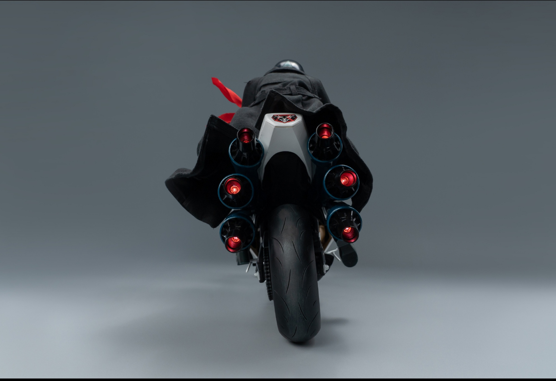 模型欣赏:电影《新·假面骑士》的 figzero 1/6 假面骑士摩托车 旋风