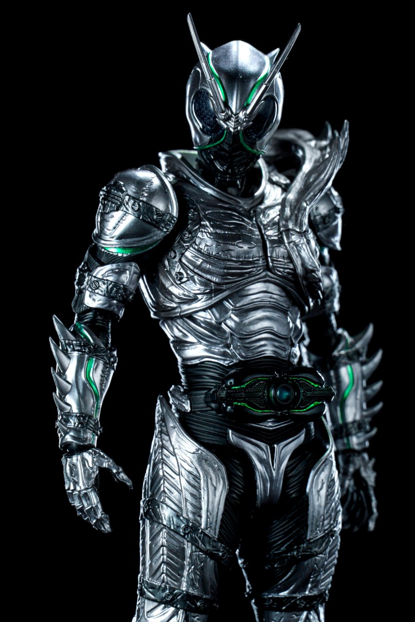 模型欣赏:shf 假面骑士 影月,by 鬼笑言.#动漫# #模型# #假面骑士