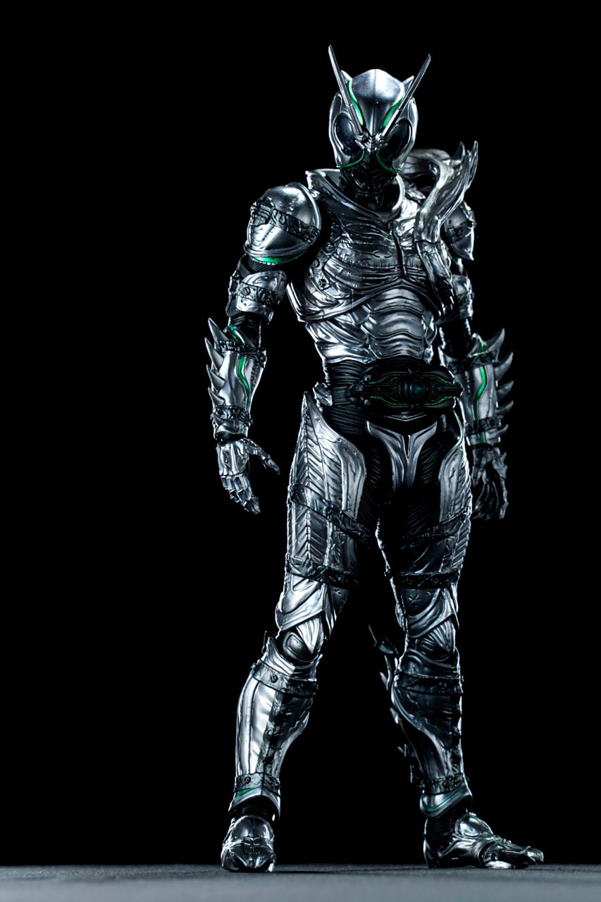 模型欣赏:shf 假面骑士 影月,by 鬼笑言.#动漫# #模型# #假面骑士