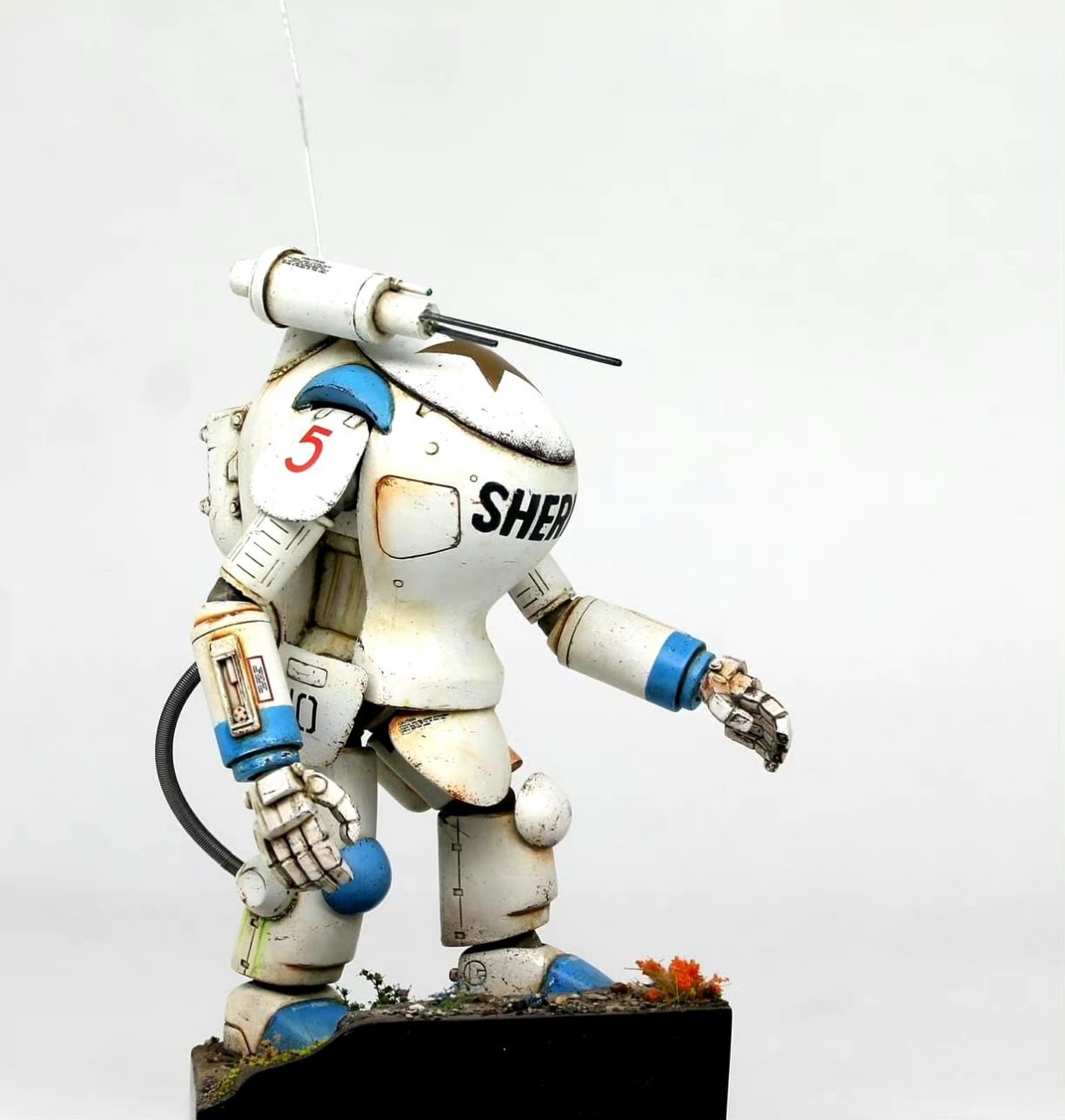 模型欣赏:横山宏 ma.k 双足机甲,by ilya yut 676767.