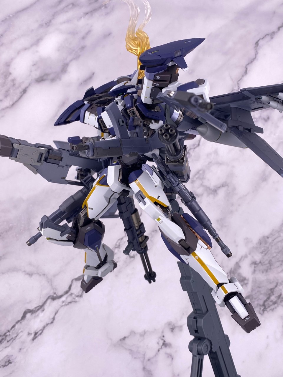 模型欣赏:魂限定 metal build 全金属狂潮 烈焰魔剑 xl-3紧急展开飞行