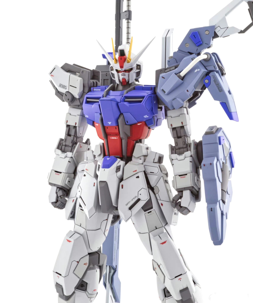 模型欣赏:模型师reg制作的mg 1/100 剑装强袭高达.