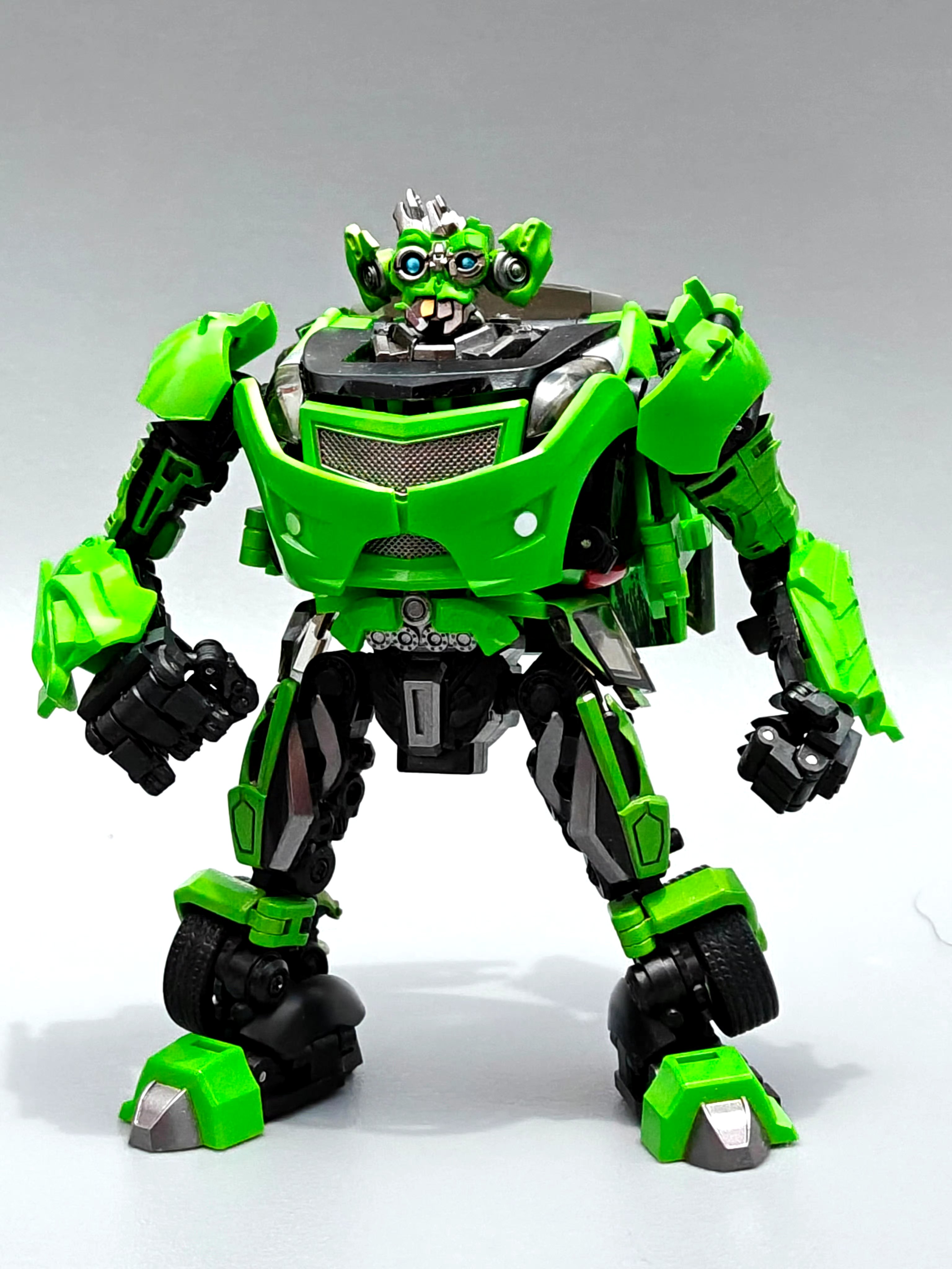 刹车,出自《变形金刚:堕落金刚的复仇》,是目前