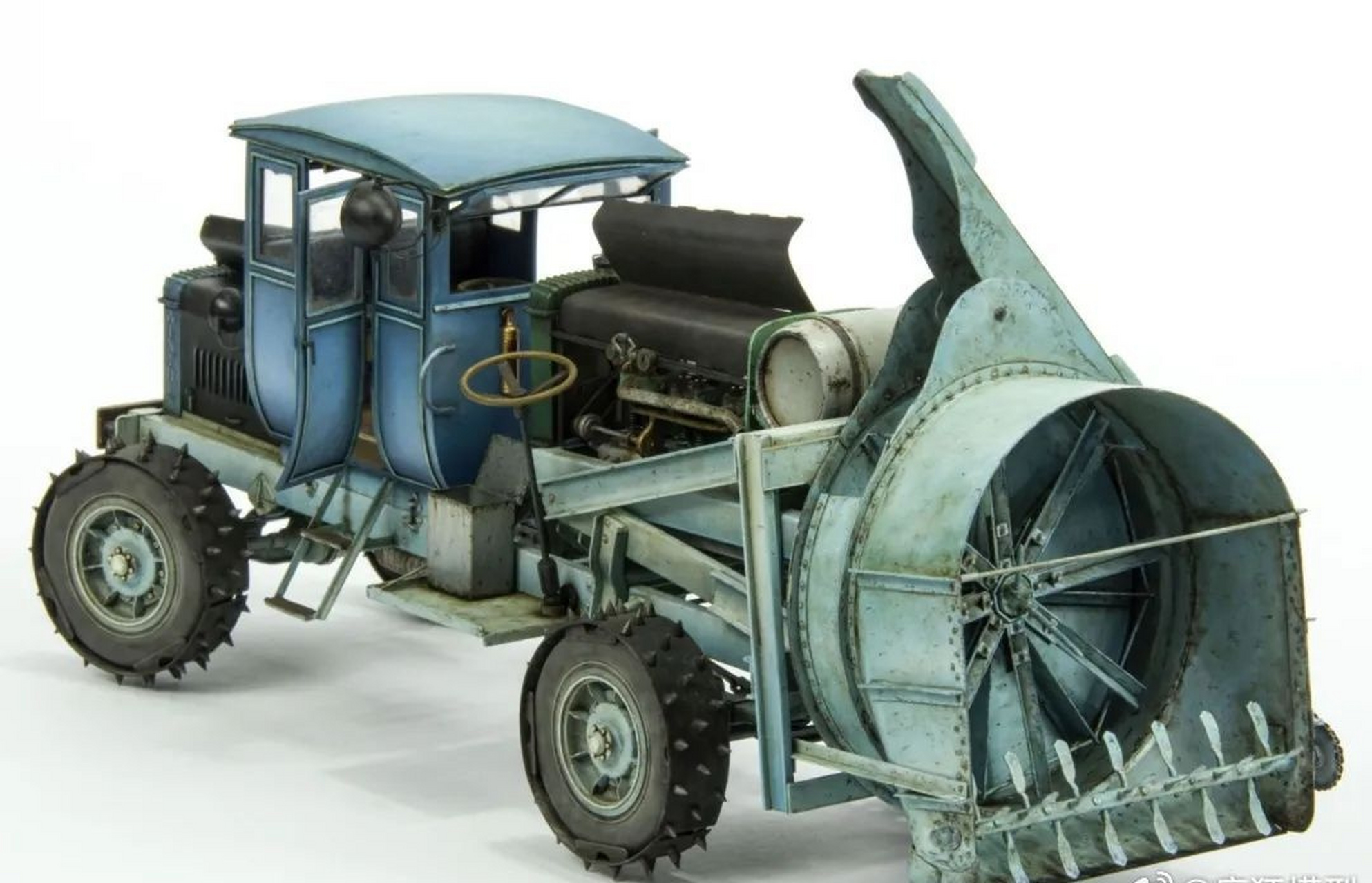 模型欣赏:国外模型师根据历史照片自制的1/35老爷扫雪车,涂装效果相当