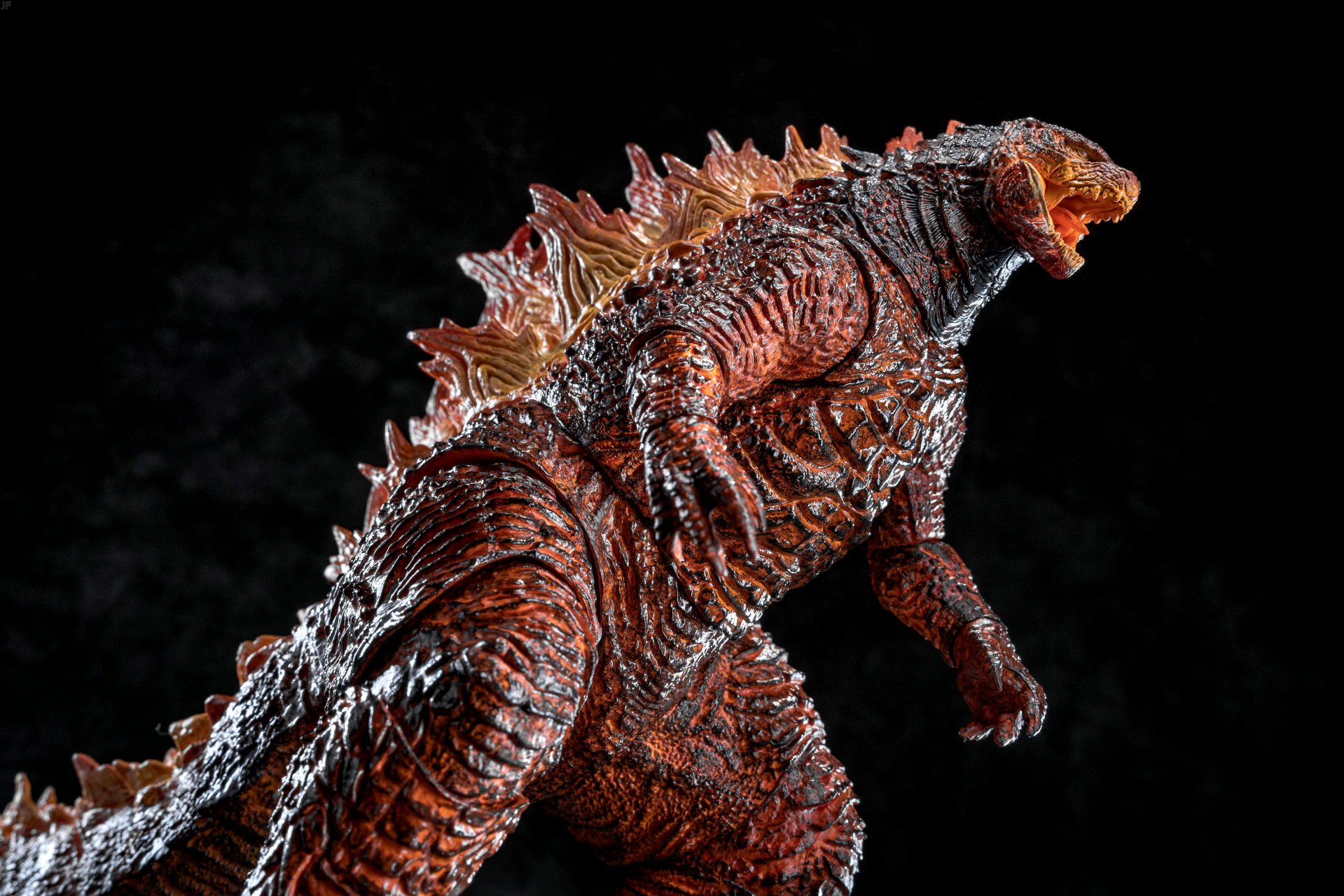 模型欣赏:海雅 哥斯拉怪兽之王 红莲哥斯拉,by junepop.