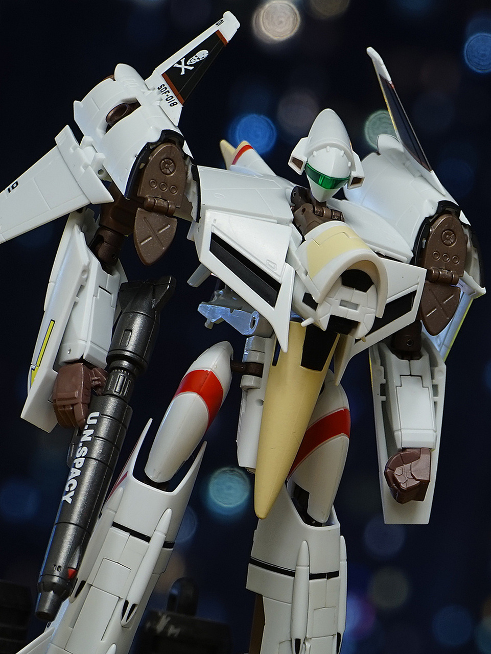 模型欣赏:万代 hi metal r 超时空要塞 vf-4g可变战机,by mr_elljay.