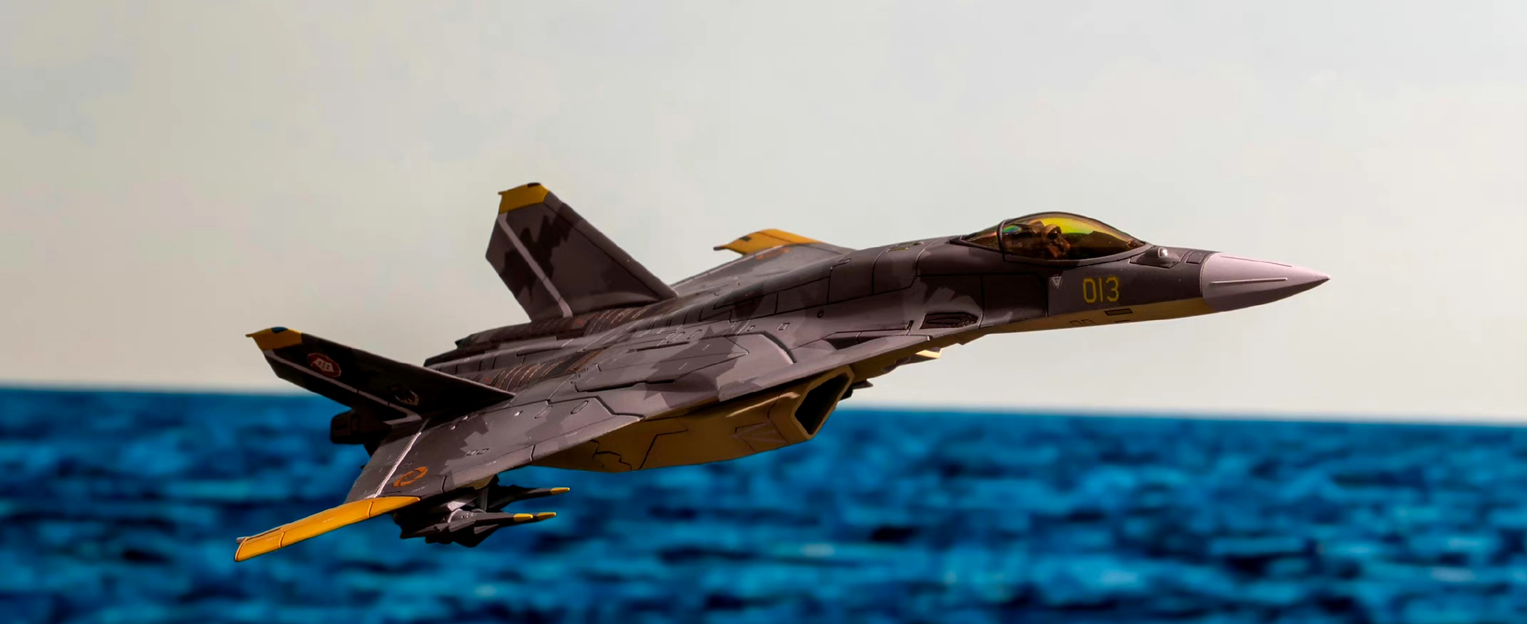 模型欣赏:游戏《皇牌空战》cfa-44战斗机,by aimmko.