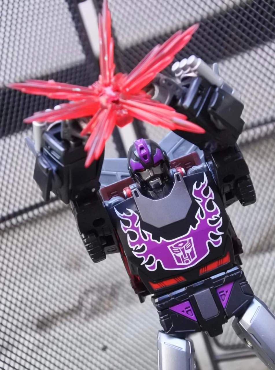 模型欣赏:孩之宝变形金刚 shattered glass 镜像补天士实物展示.