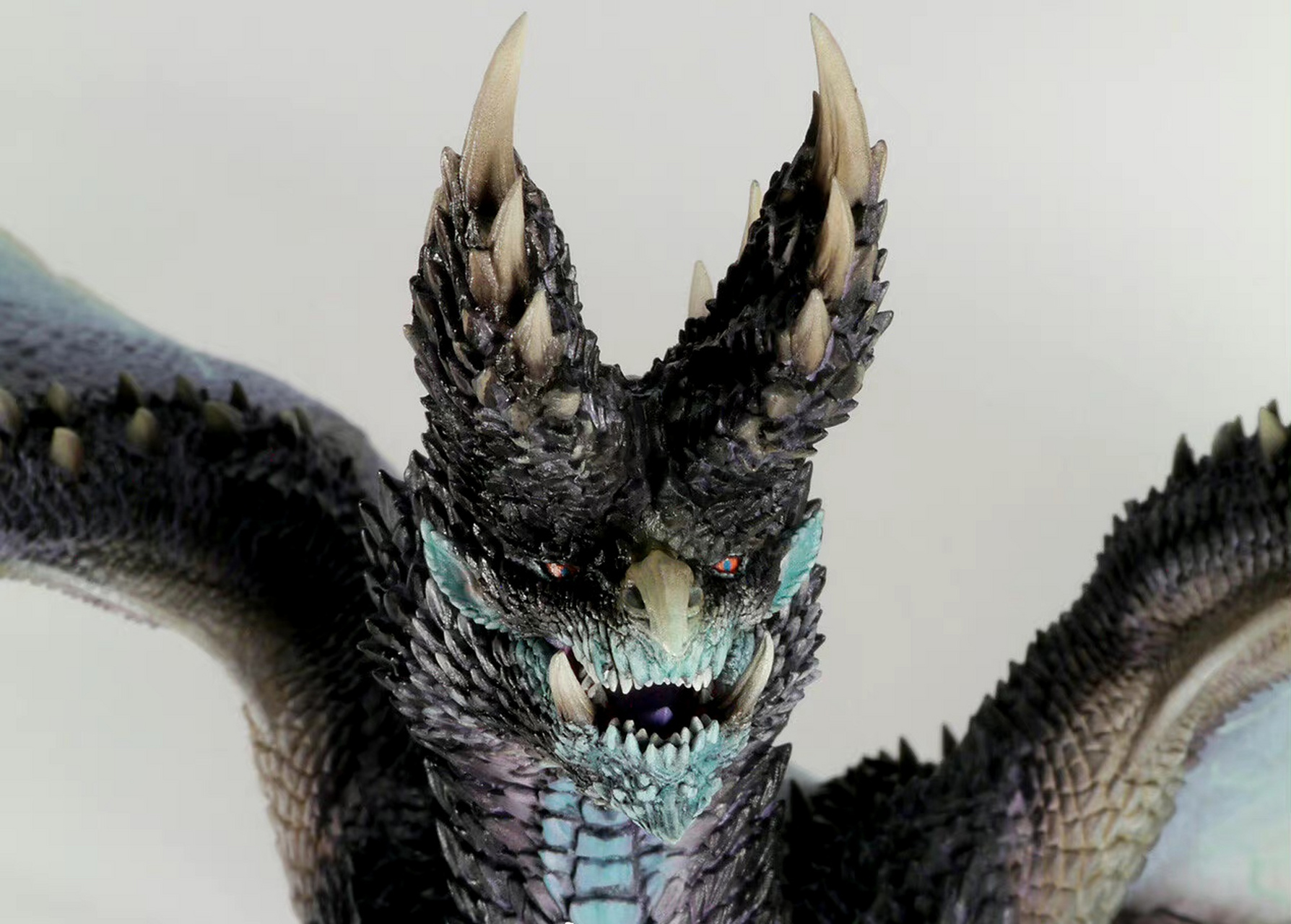 模型欣赏:capcom 卡普空 怪物猎人3 阿尔伯脱龙 煌黑龙 手办.