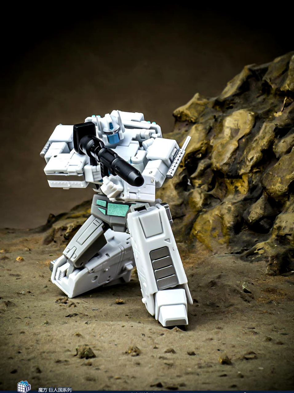 模型欣赏:魔方 ms-b46w 白色擎天柱/通天晓.#动漫# #模型# #变形金刚