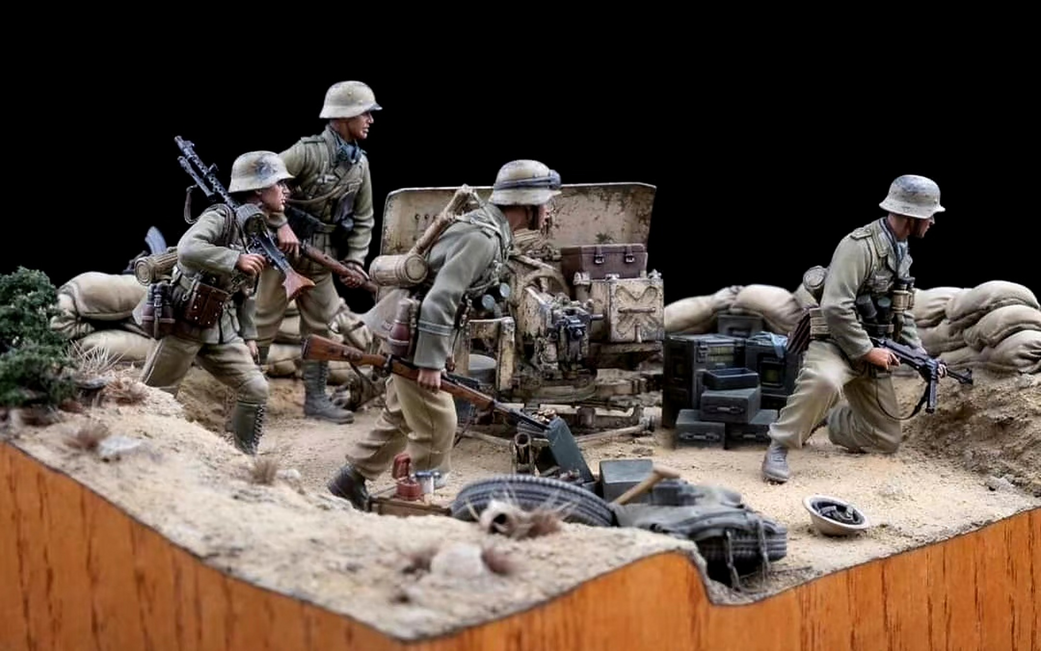 军模欣赏:一组场景模型,展现了一队转移阵地的德军机枪班组.