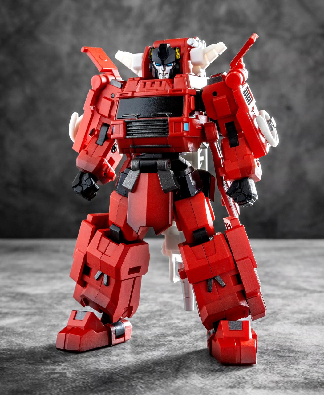 模型欣赏:铁工厂 钢铁武士系列  if ex-62 缠持火消役 赤瀧 /消防车.