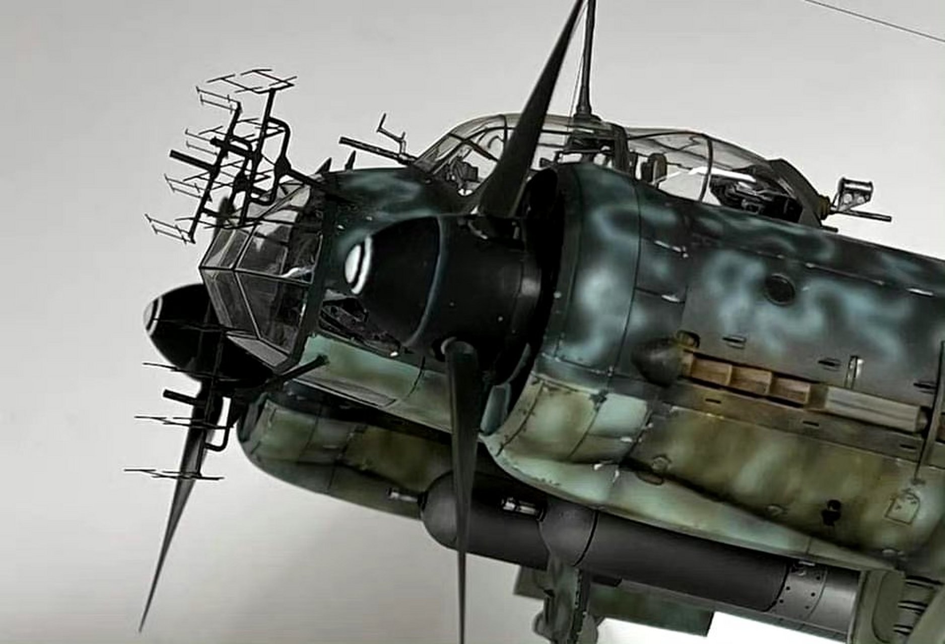 军模欣赏:德国空军 容克ju188鱼雷攻击机,迷彩涂装十分亮眼,by didier