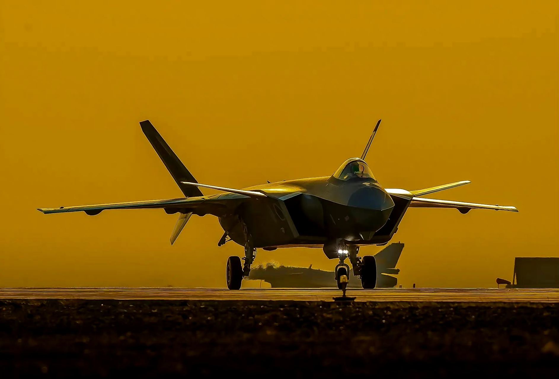 战机欣赏:一组歼-20战斗机的美图,展现了祖国空军的强大和山河景色的
