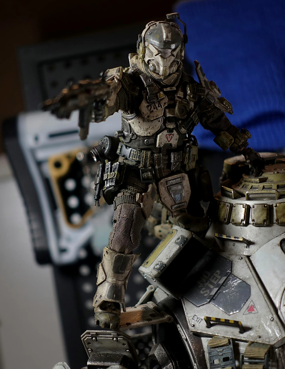 模型欣赏:threezero 泰坦陨落 阿特拉斯,by 小梓2号.