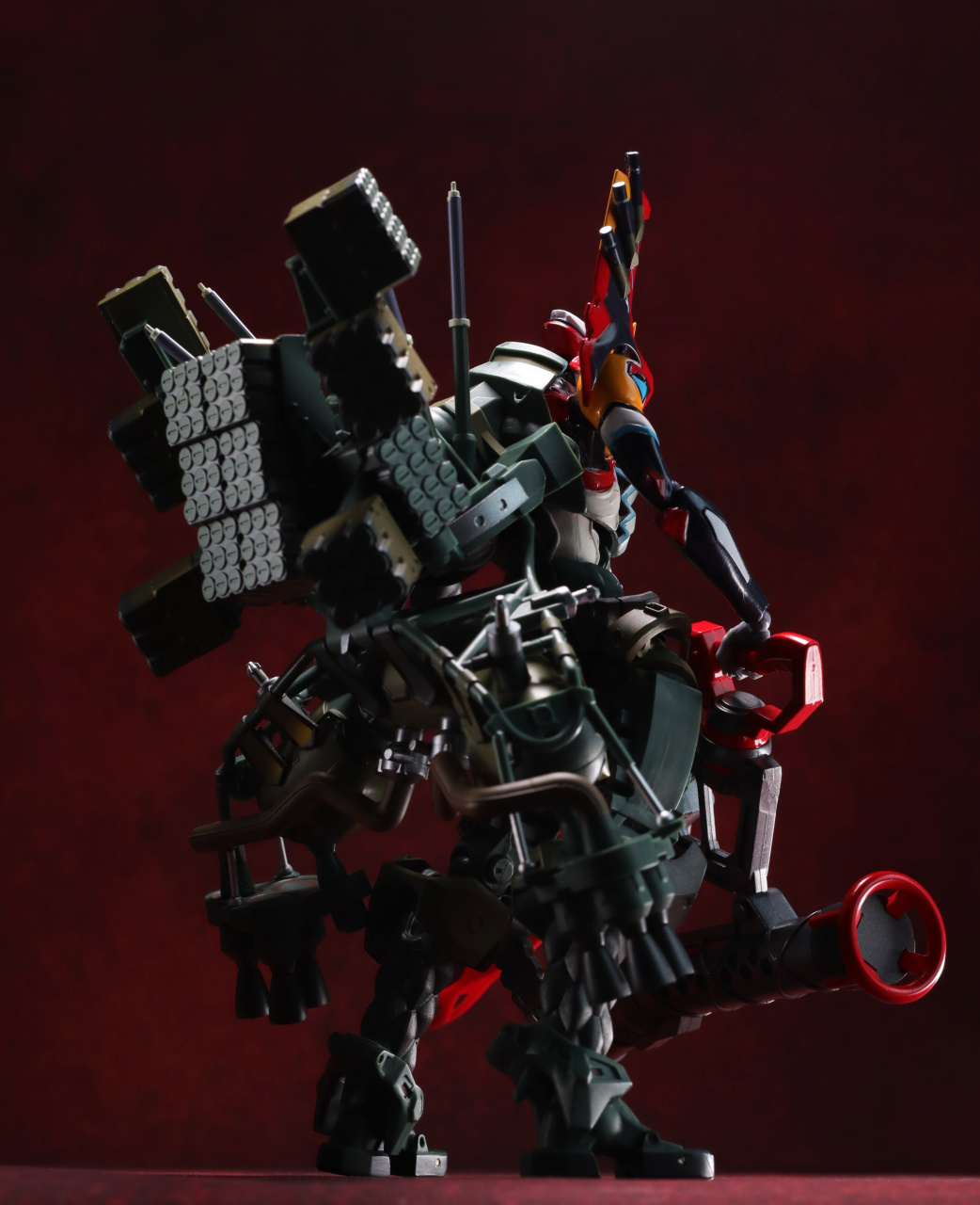 模型欣赏:模型师natemblem拍摄的一组海洋堂新二号机,出自《新世纪