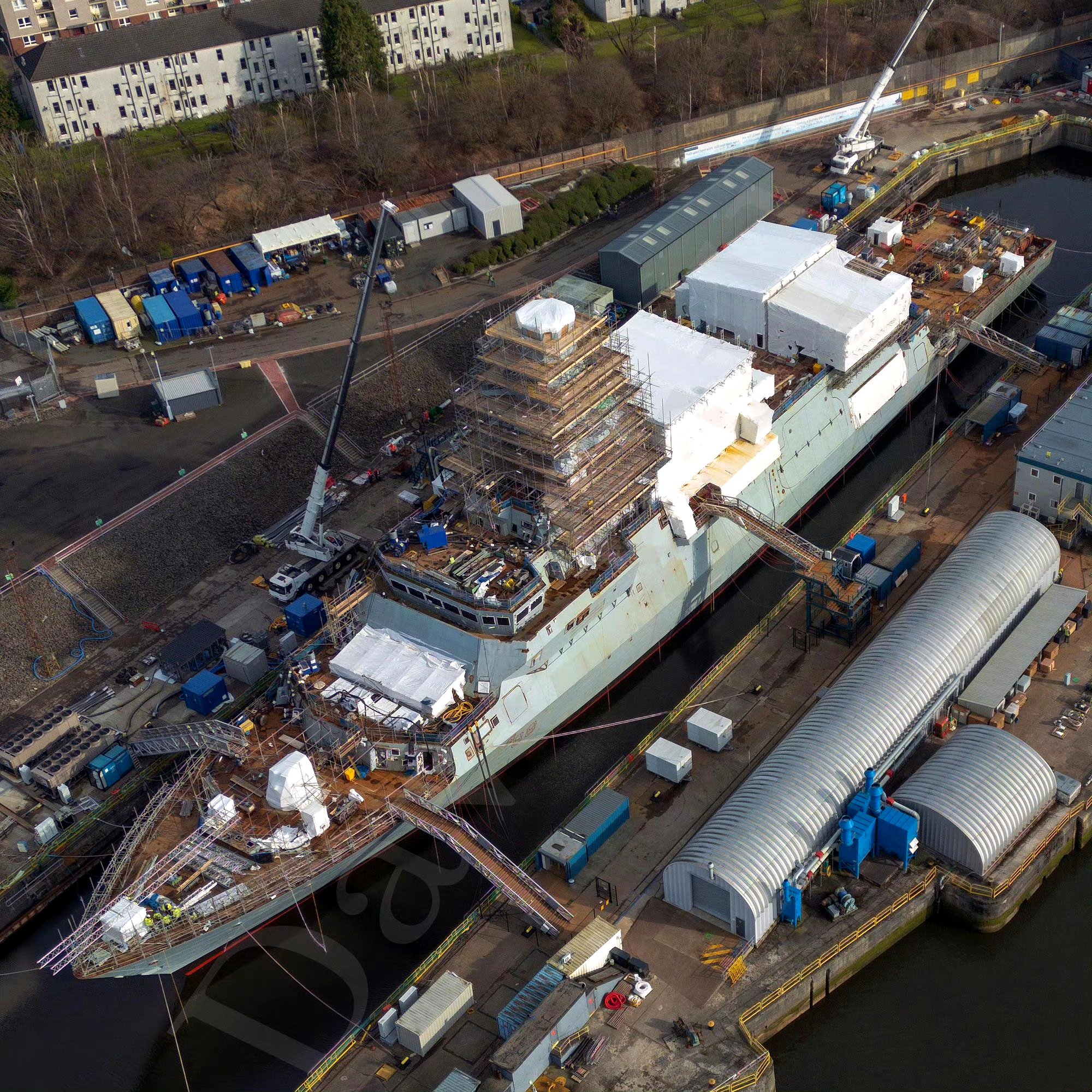 舰船欣赏:在格拉斯哥斯科斯顿的干船坞舾装的英国海军26型"格拉斯哥"