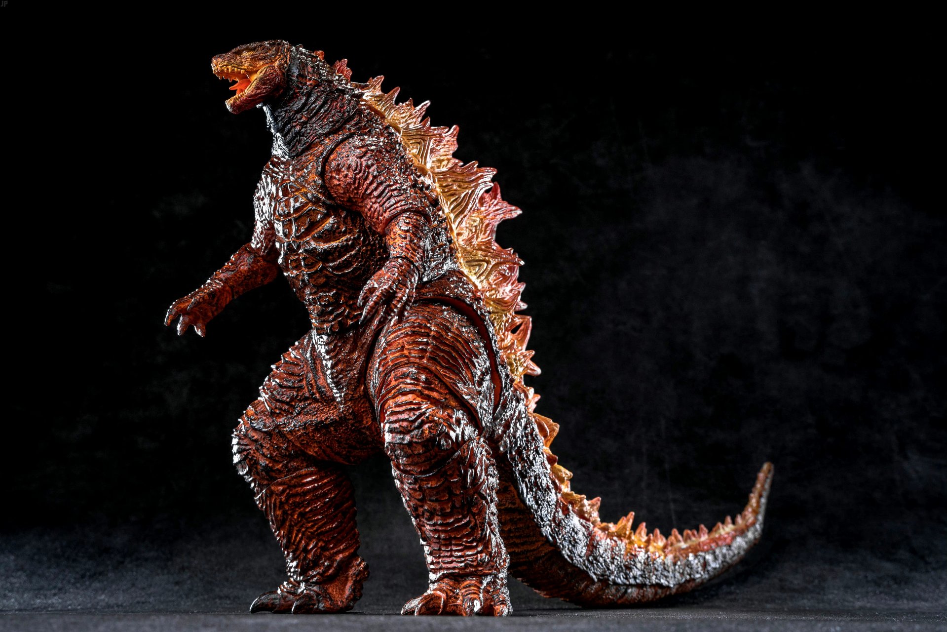 模型欣赏:海雅 哥斯拉怪兽之王 红莲哥斯拉,by junepop.