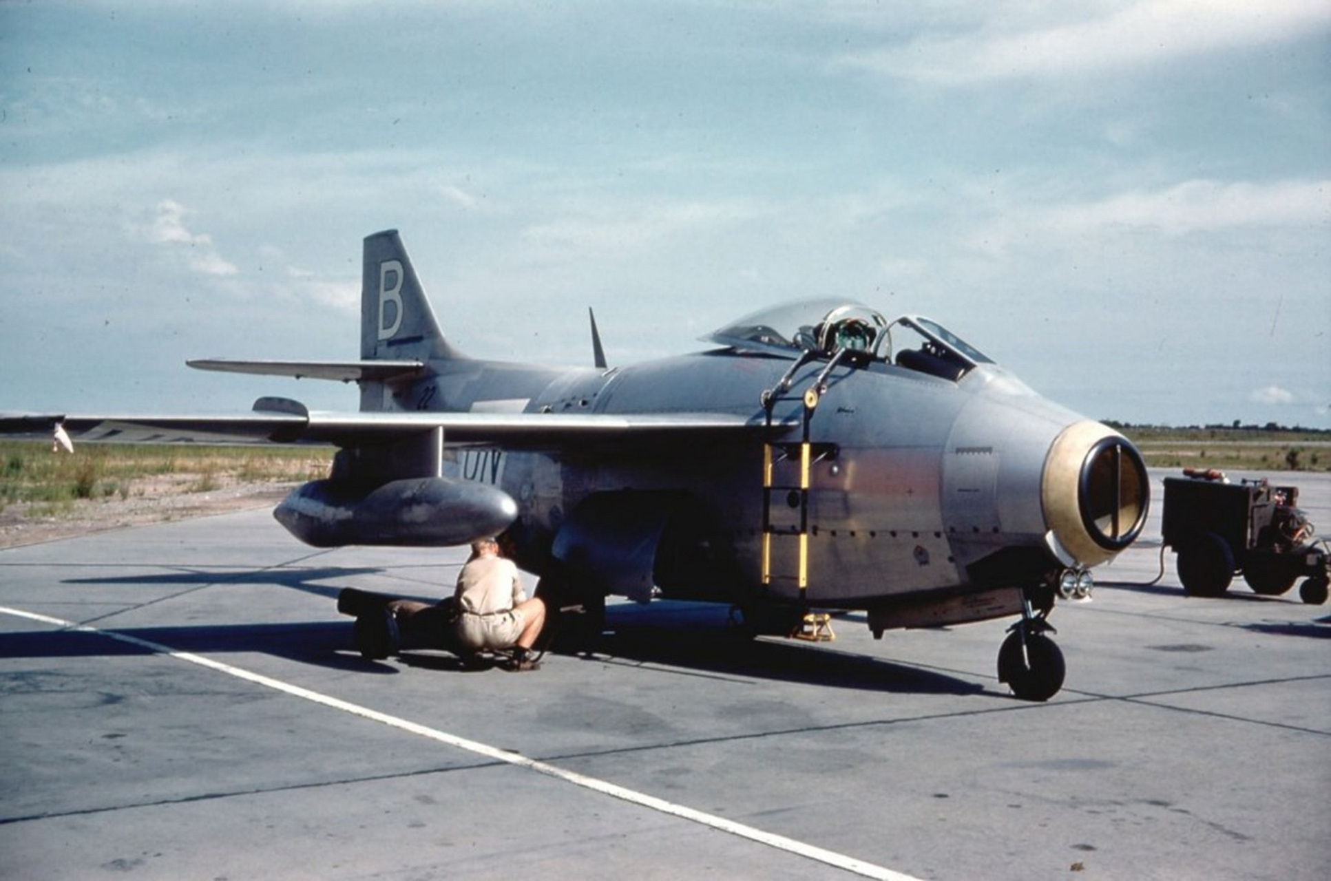 萨博29战斗机图片