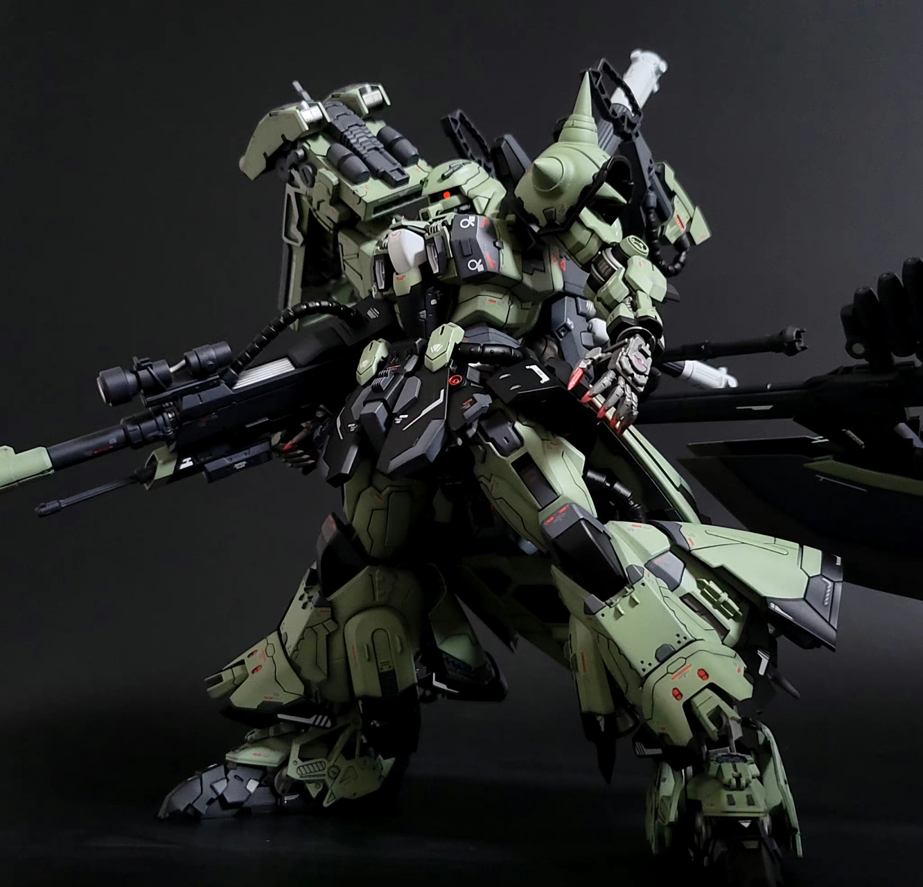 模型欣赏:机动战士高达 高性能型扎古3,by 蚊鸟.#动漫# #模型# #高达