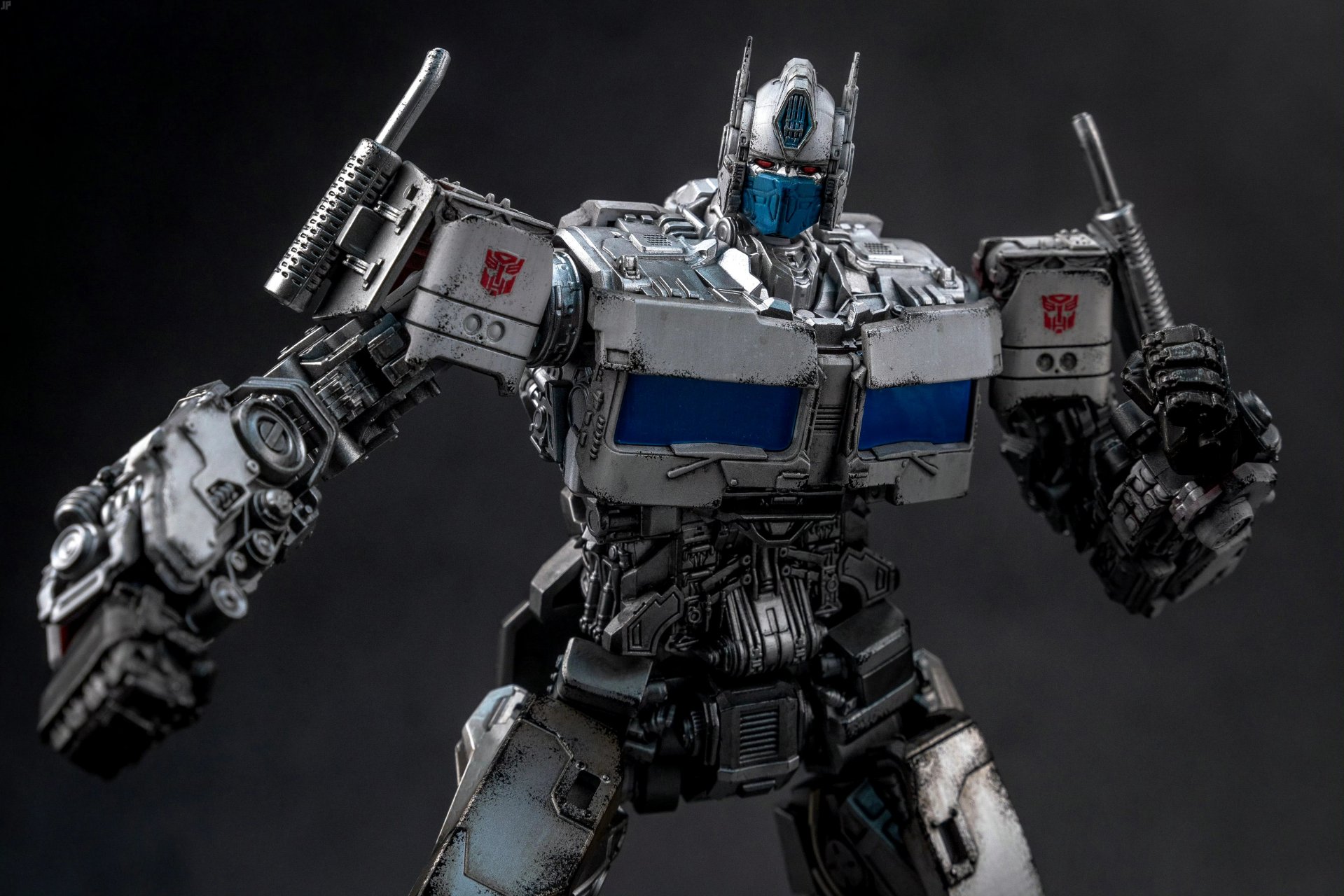 模型欣赏:yolopark amk 变形金刚7 擎天柱重涂通天晓配色,by junepop