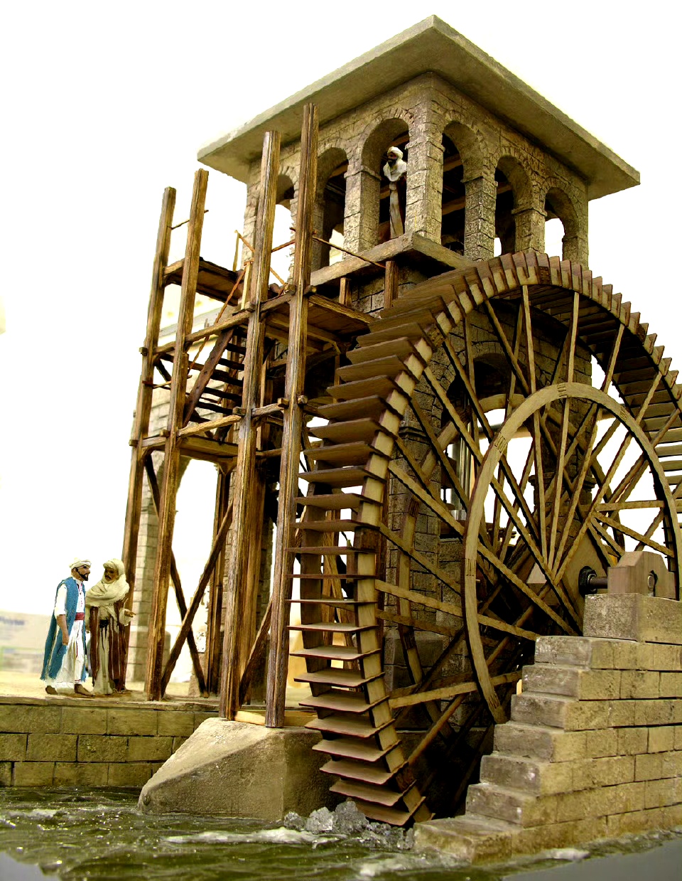 此类水车是为高架水渠供水的设施,相应的时代约为公元13世纪