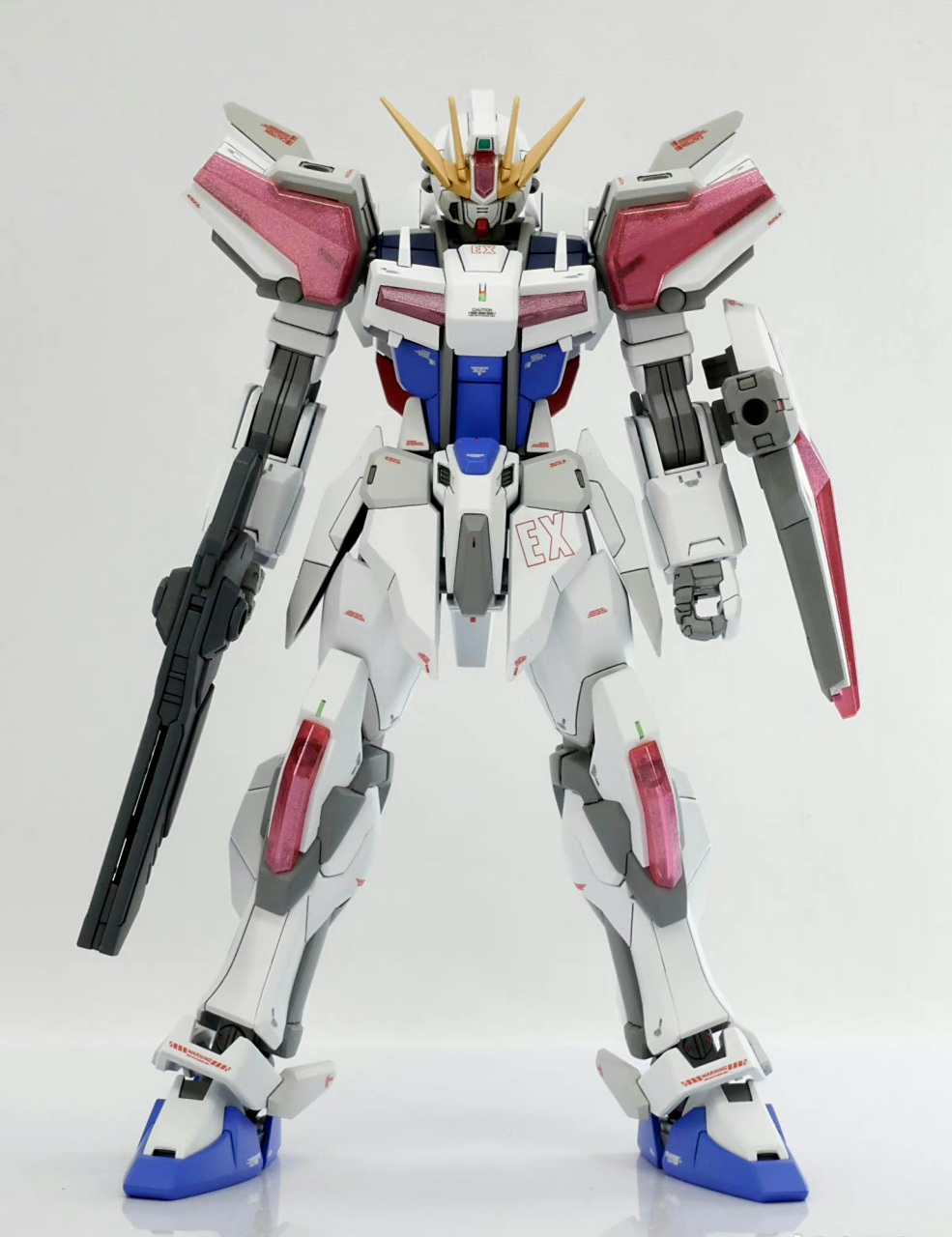 模型欣赏:《高达创战者 元宇宙》eg 创制强袭超银河,by roruau.