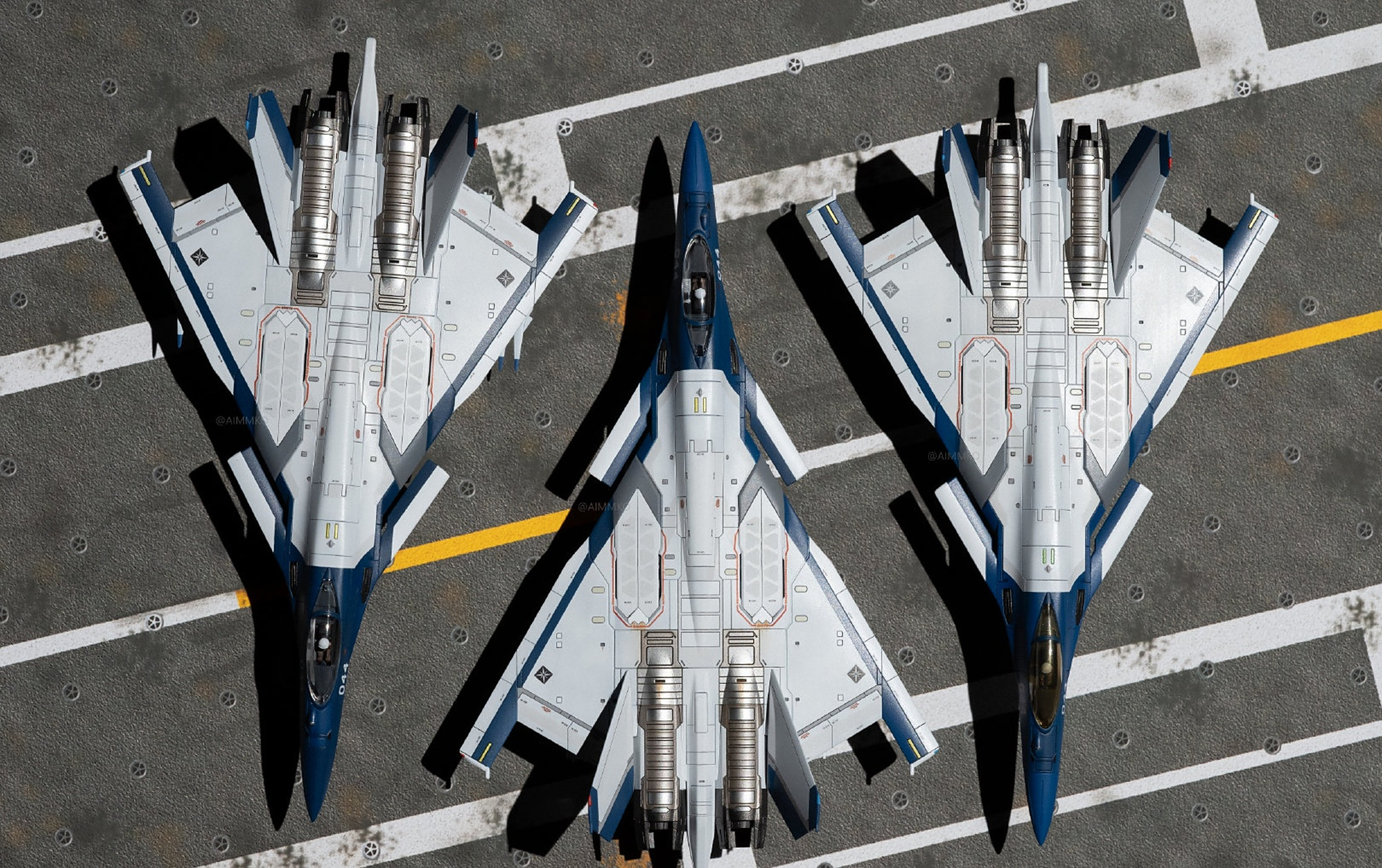 模型欣赏:寿屋1/144 皇牌空战架空战斗机 cfa-44 原型机涂装,by aimm