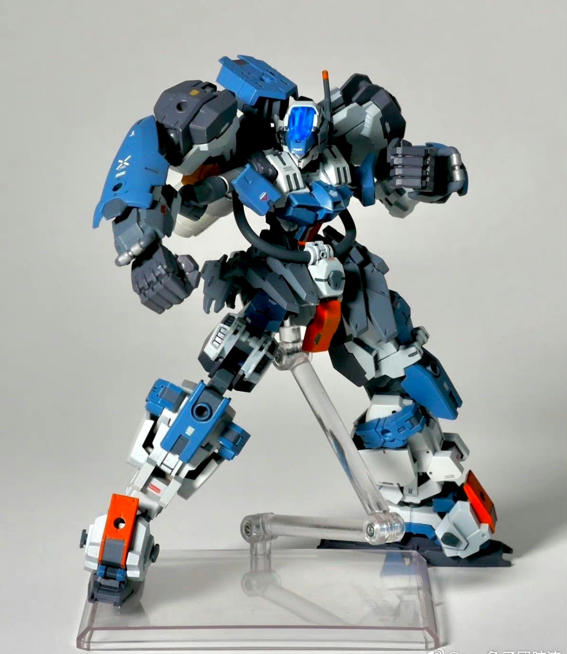 一组30mm机甲改造作品欣赏,突出了机体和武器强化近战能力,by u坂.