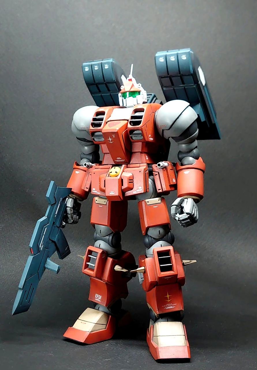 模型欣赏: 一组《机动战士高达雷霆宙域》机体模型化,by 竹内陽亮.