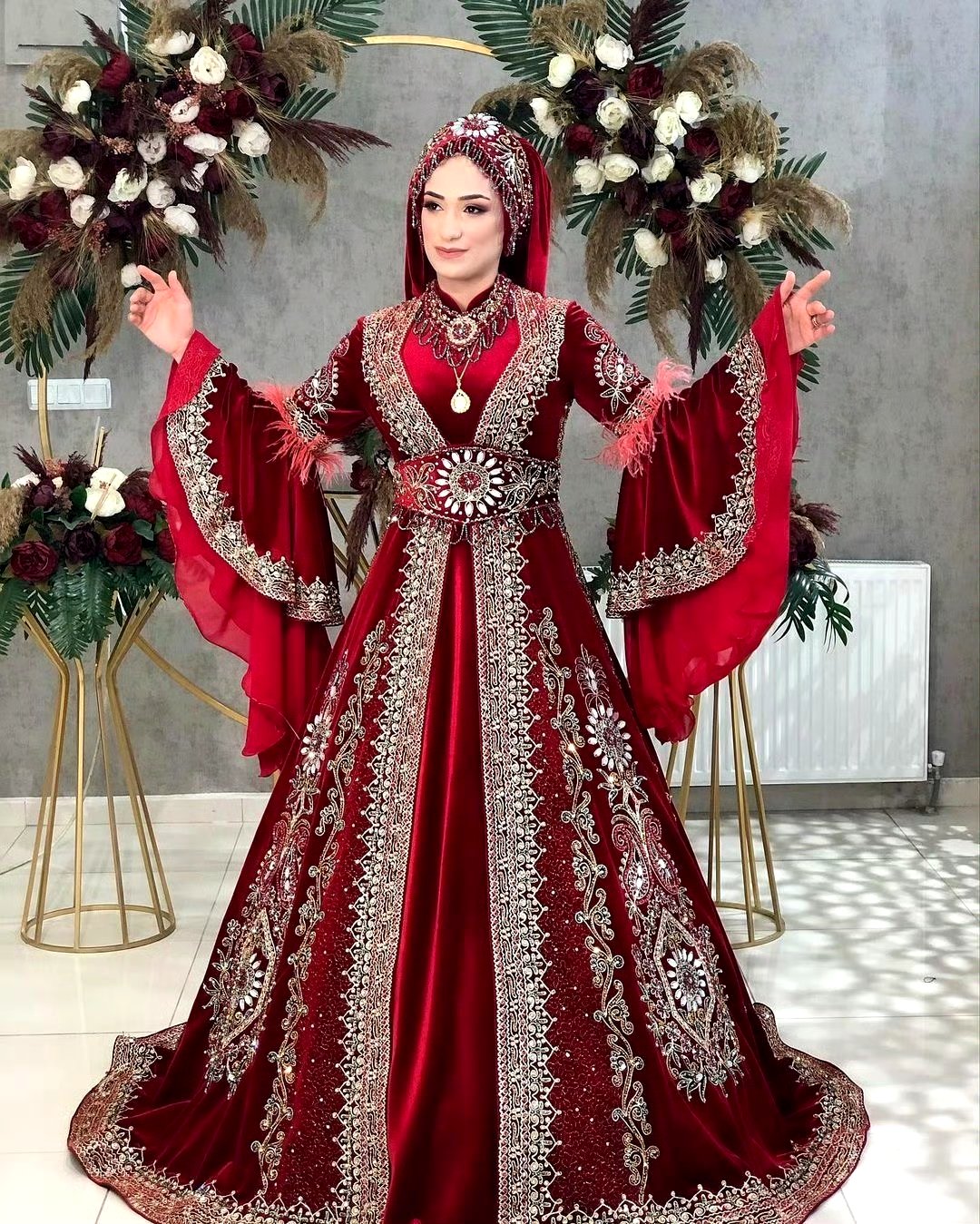 分享一组当代的土耳其传统风格婚服照片,实际上已经基本没有真正的