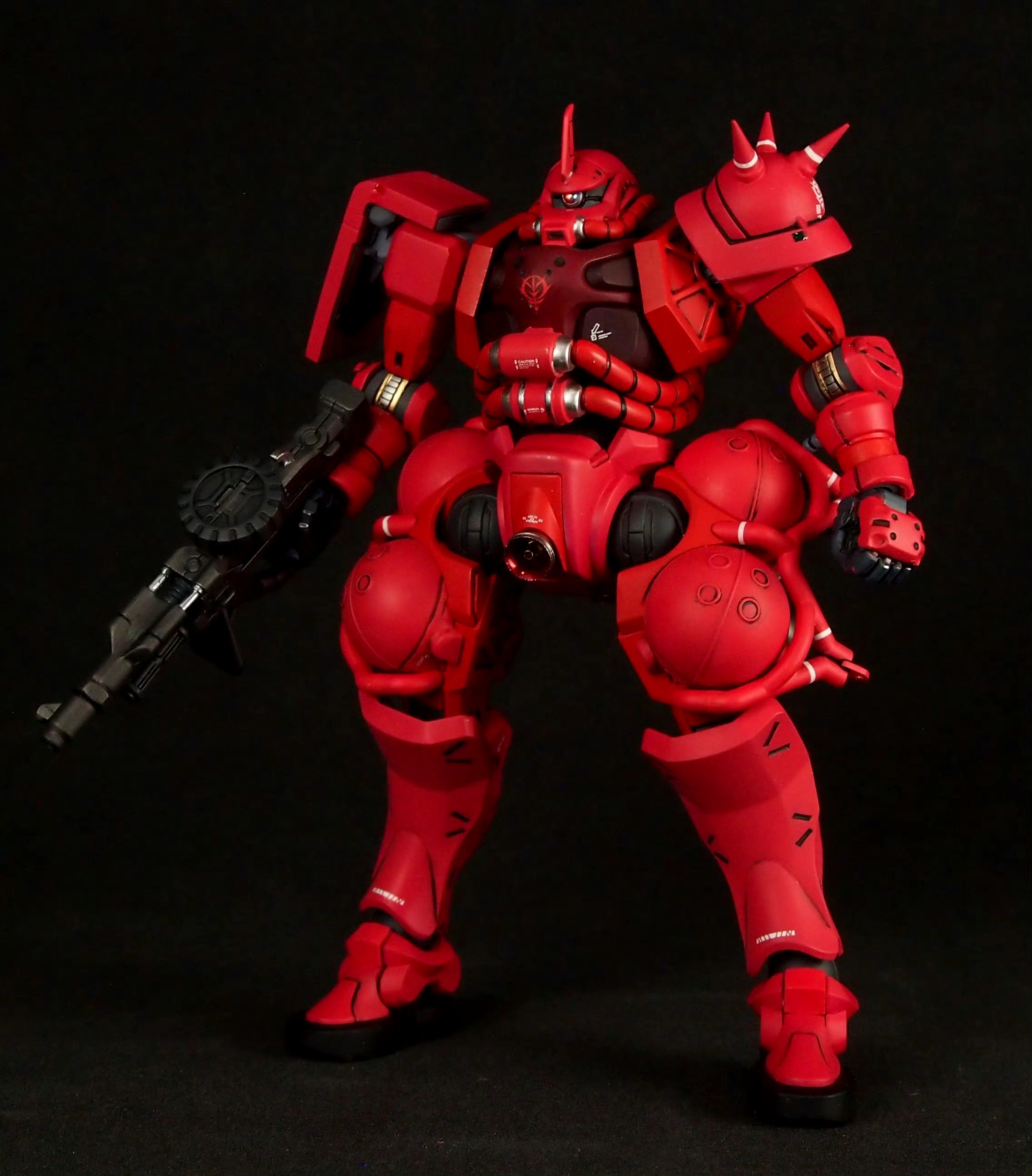 模型欣赏:模型师ebotchi制作的夏亚专用扎古