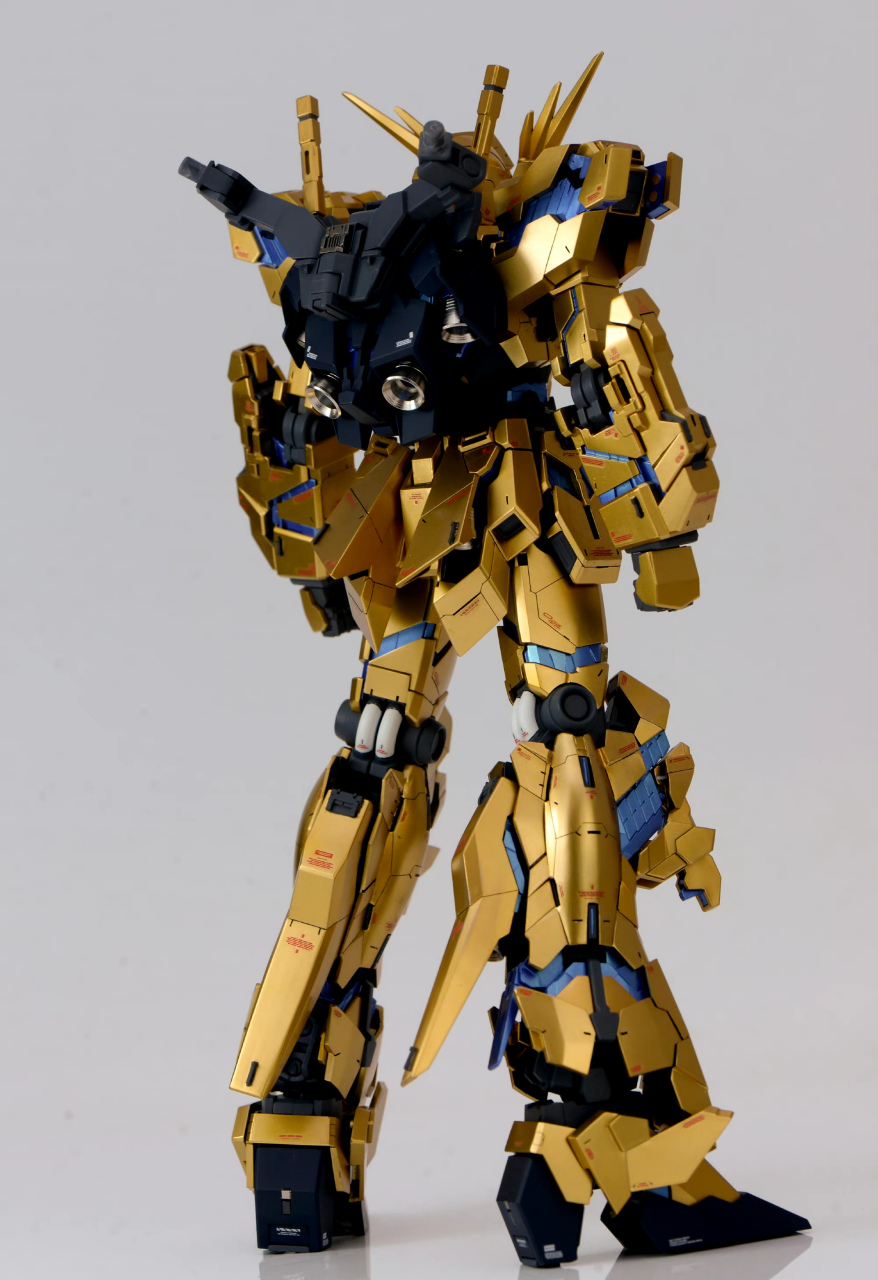 模型欣赏:机动战士高达uc 独角兽高达三号机 凤凰,by 叡仔.