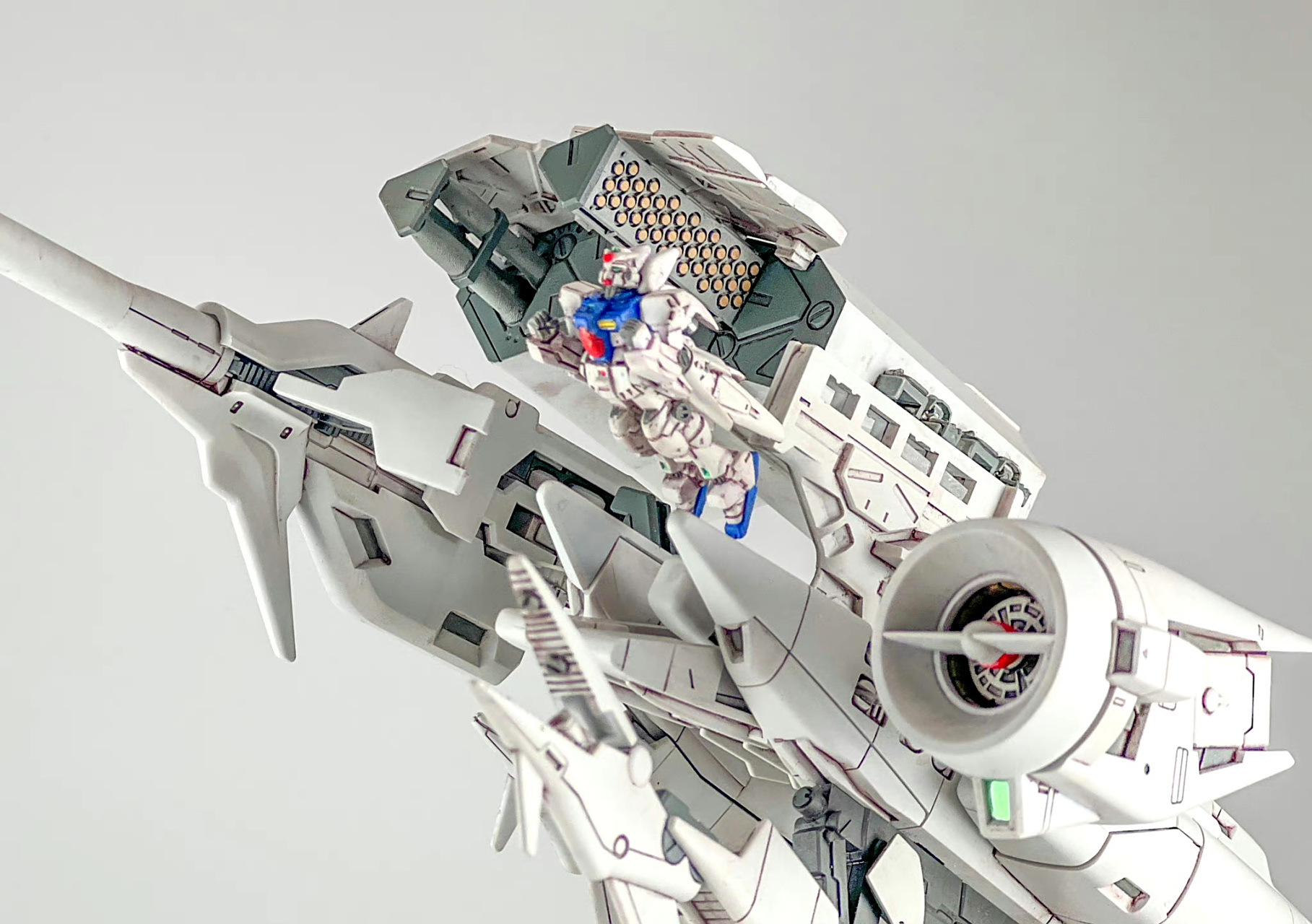 模型欣赏:机动战士高达0083 1/550 高达gp03d,该机是要塞防御用机体.