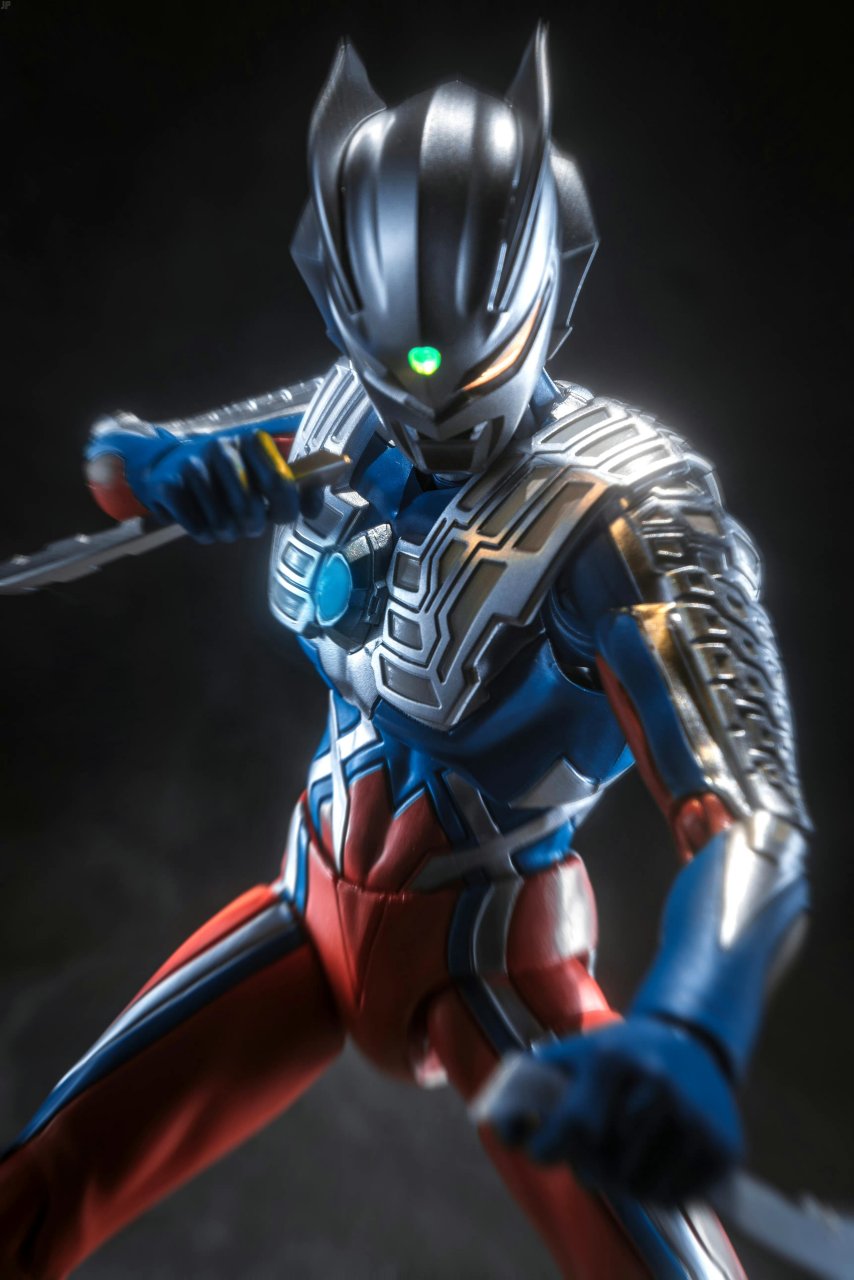 模型欣赏:ccstoys 赛罗奥特曼,by junepop.#动漫# #模型# #奥特曼