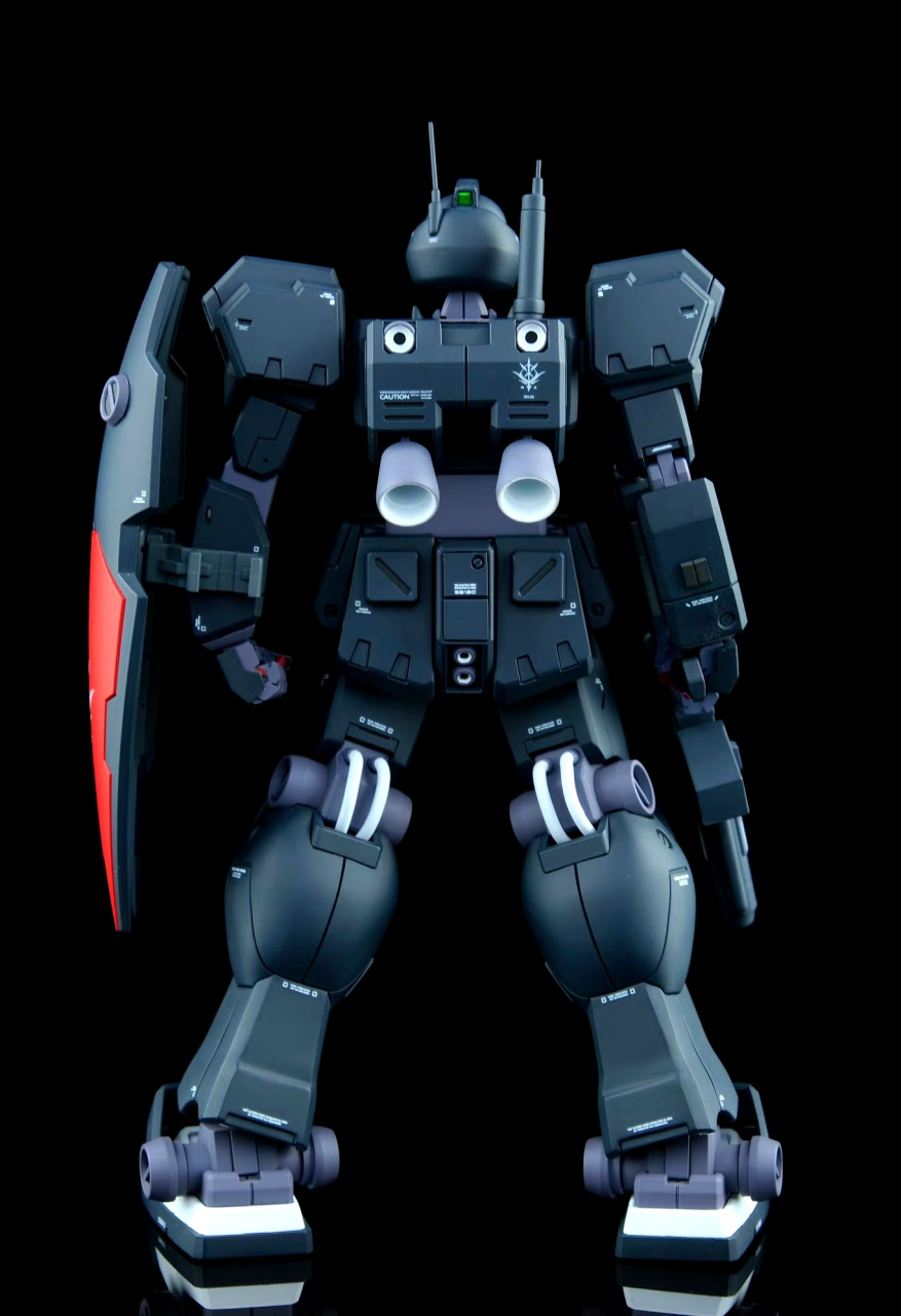 模型欣赏:机动战士高达 镇暴型吉姆,by brianuy1.