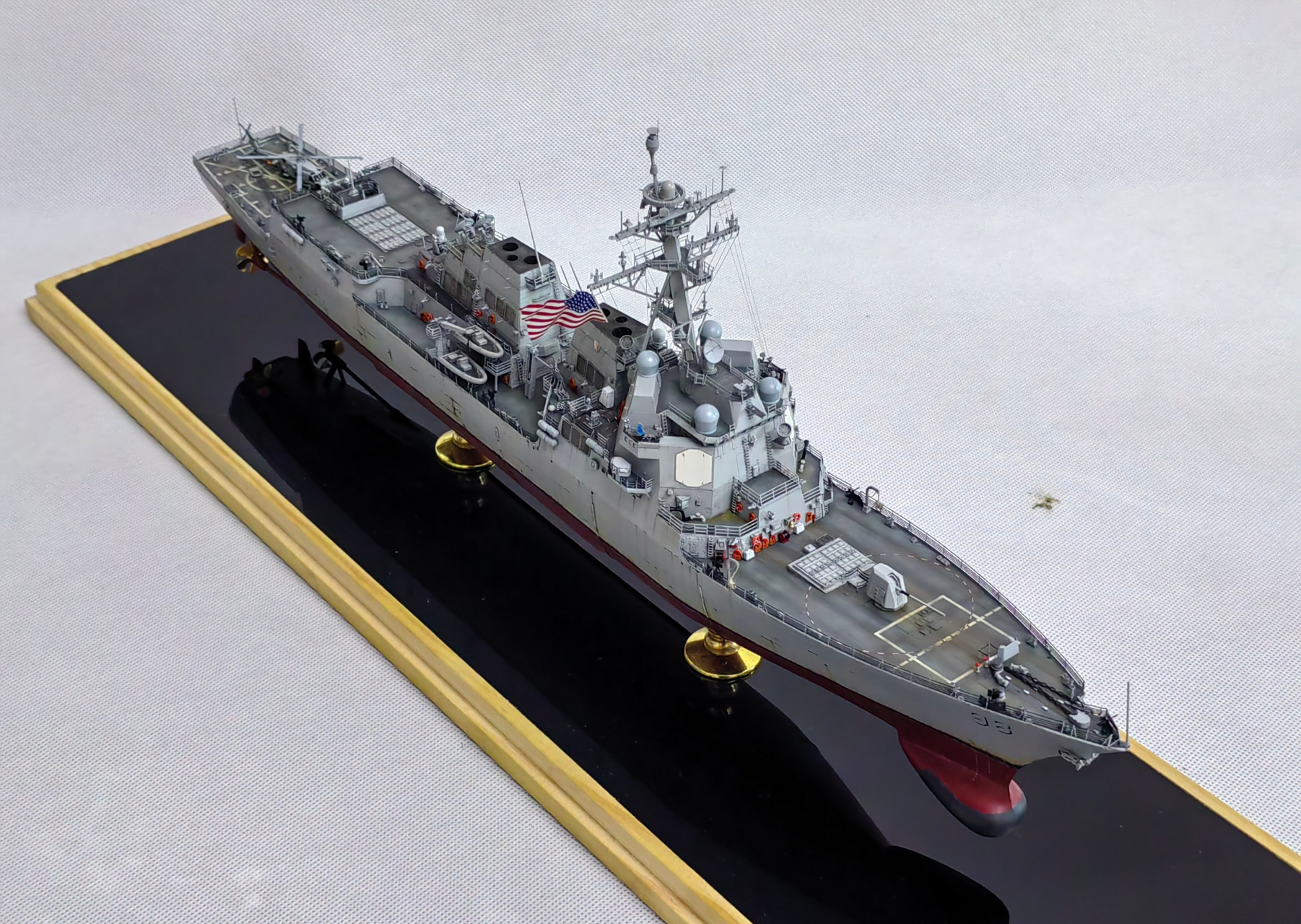 军模欣赏:1/350 阿利伯克级驱逐舰ddg-98"福莱斯特.