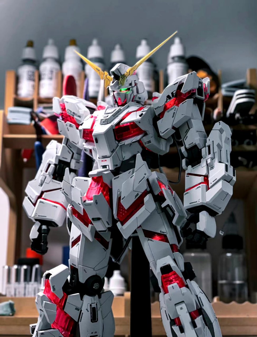 模型欣赏:机动战士高达uc pg 独角兽高达一号机,by lemenory