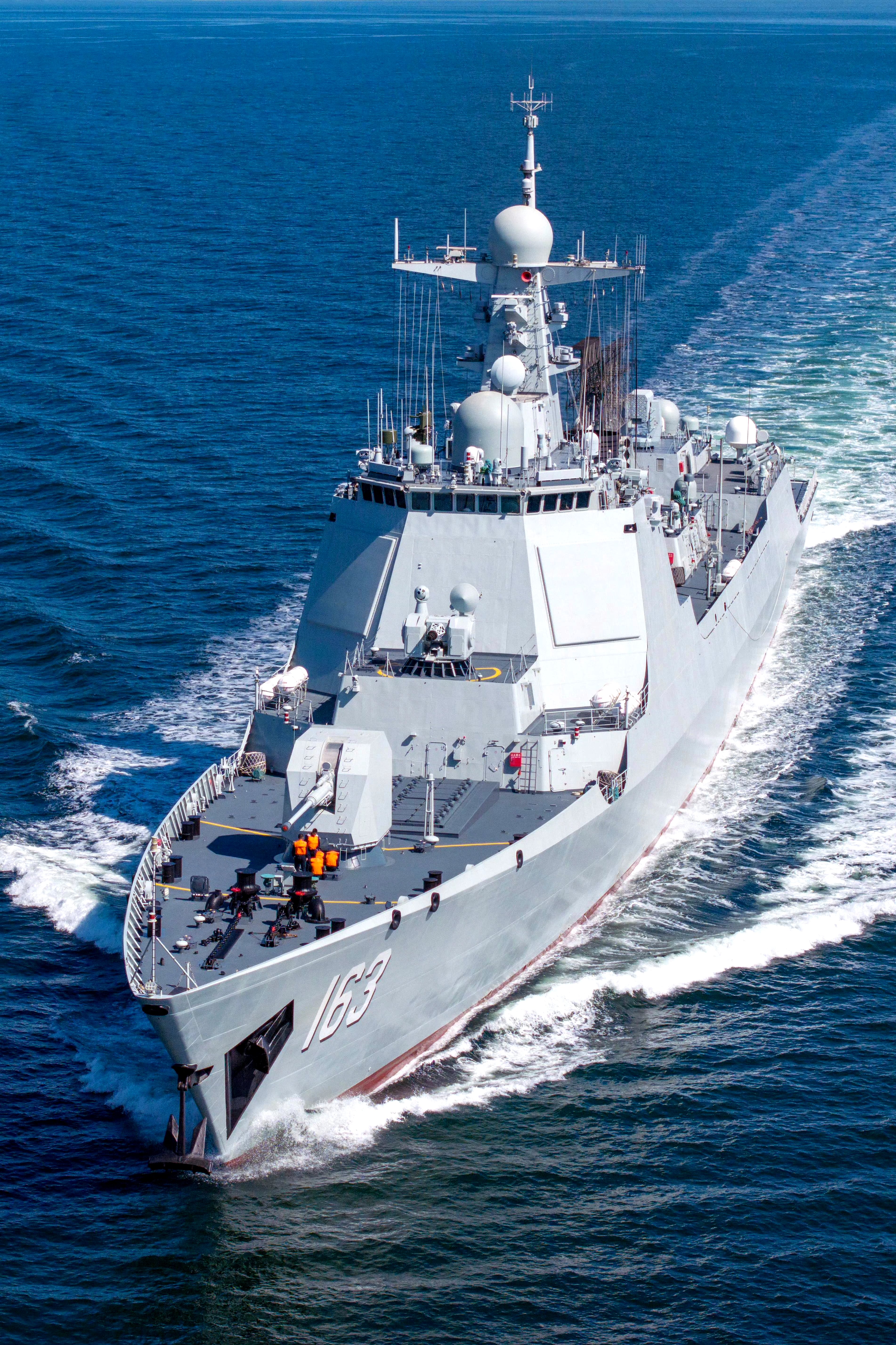 照片拍摄时间为2024年7月20日,该舰正在前往俄罗斯圣彼得堡的路上