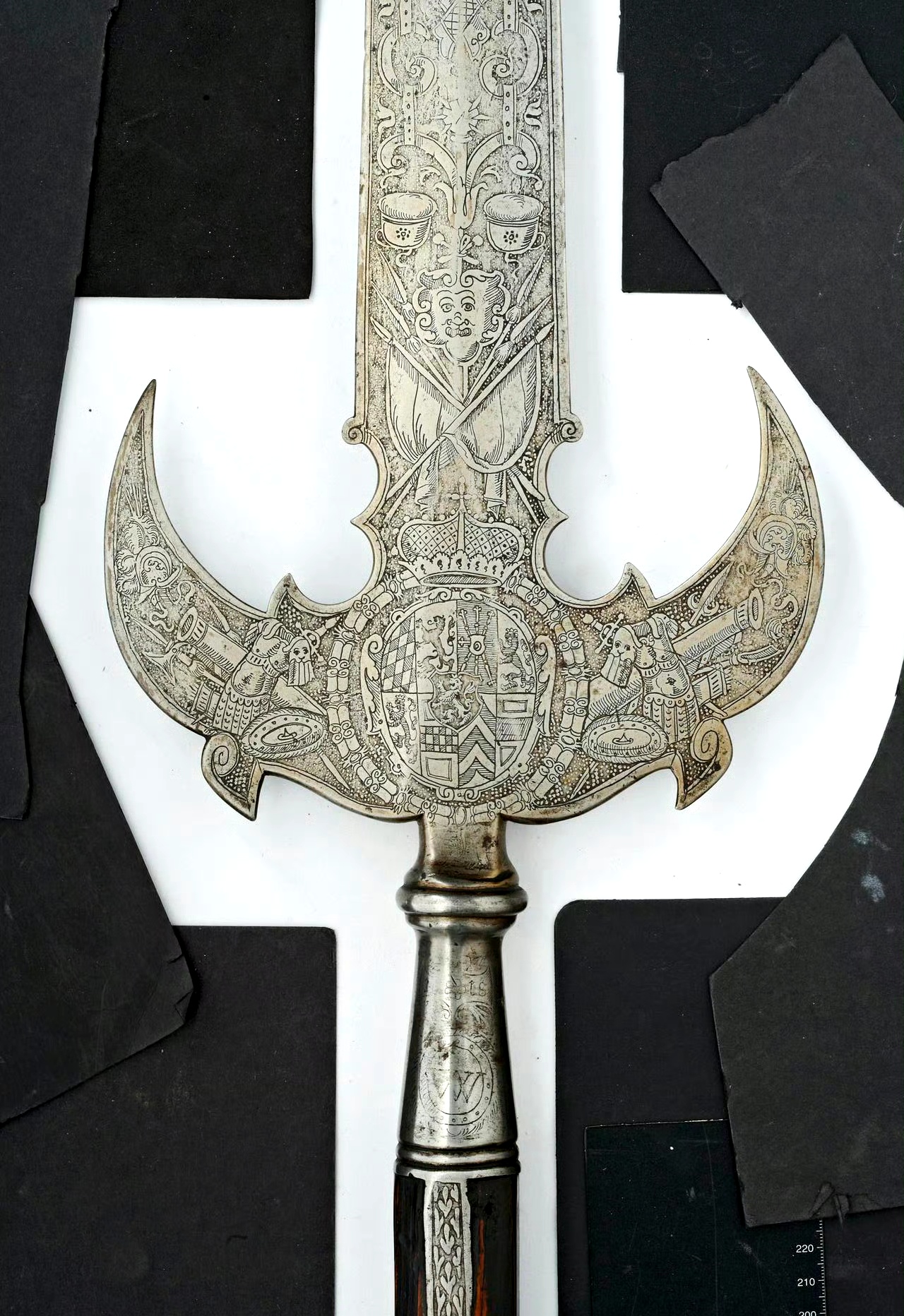 英国利兹的皇家军械库博物馆收藏的三叉矛,出自德国巴伐利亚地区,是