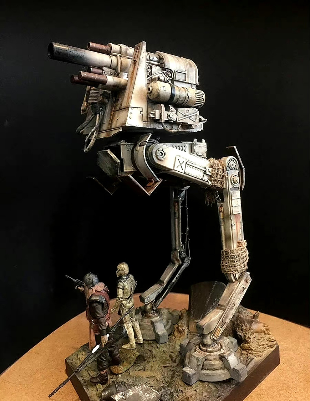 模型欣赏:星球大战 at–st步行机改造版.#动漫# #模型# #星球大战