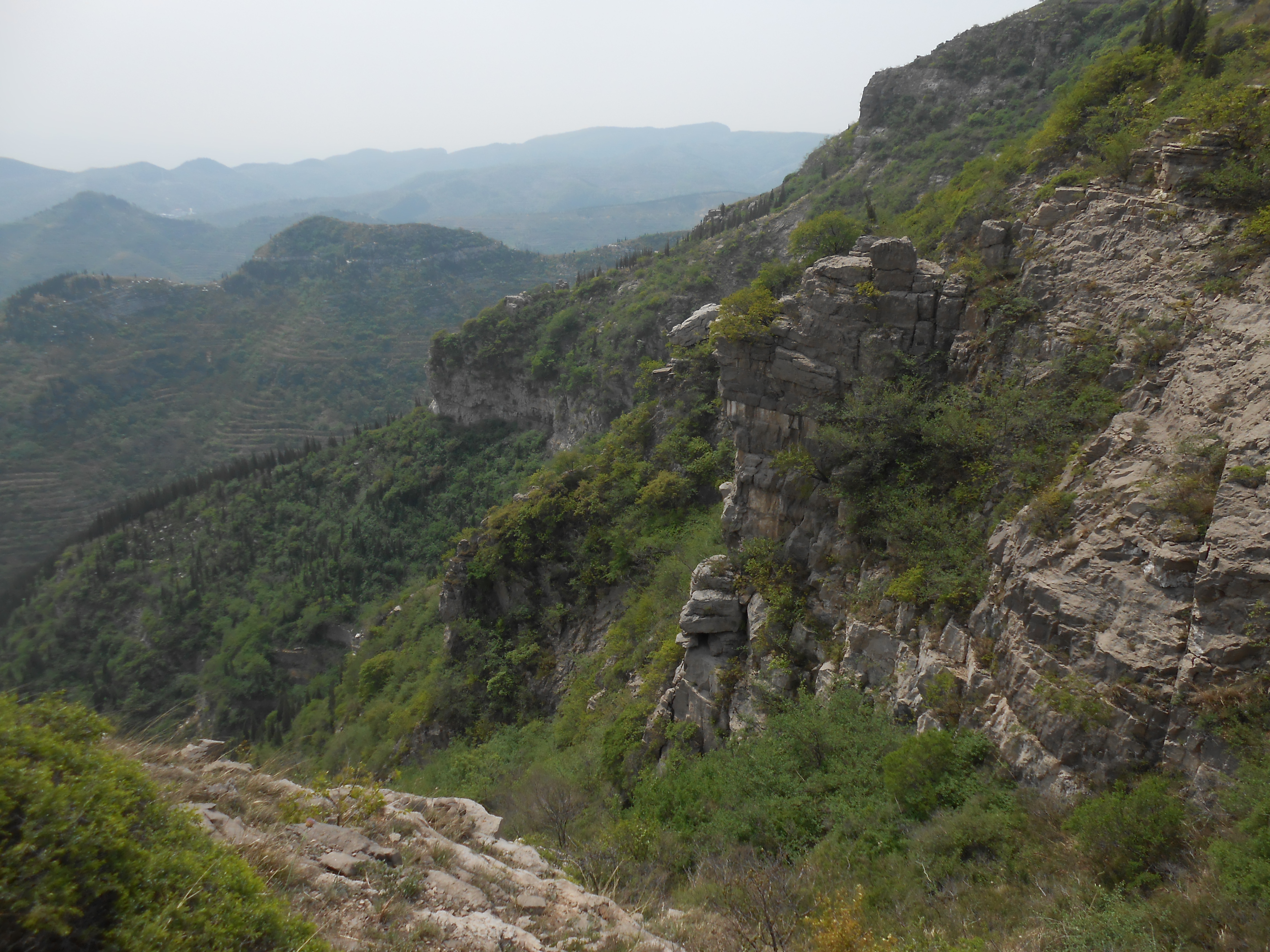 翻山越岭 山东淄博博山石门的小黄山之夏,这个美丽的石门景区现在是